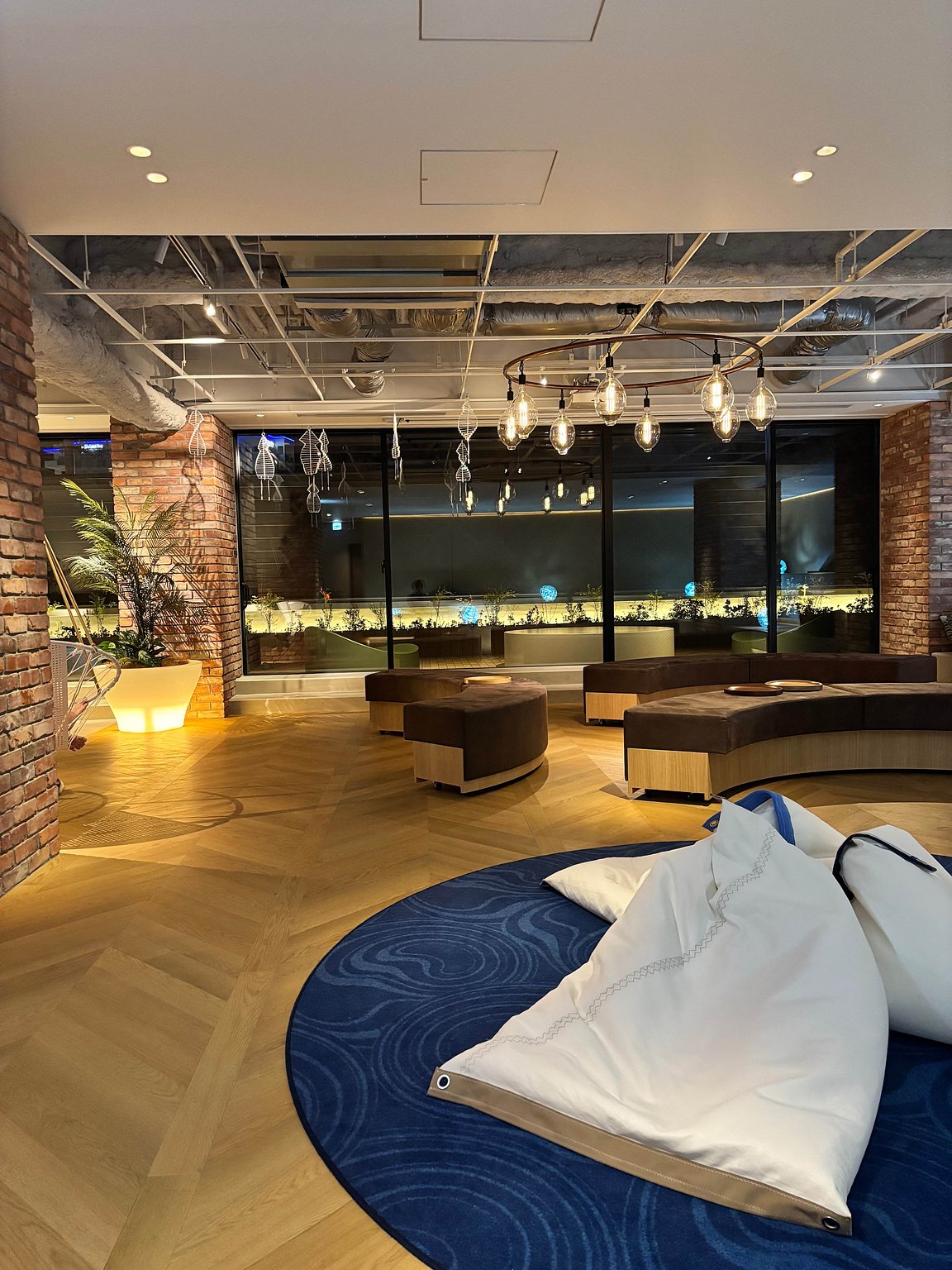 The Best Base for Sightseeing! Just a 5-Minute Walk from Hakodate Station