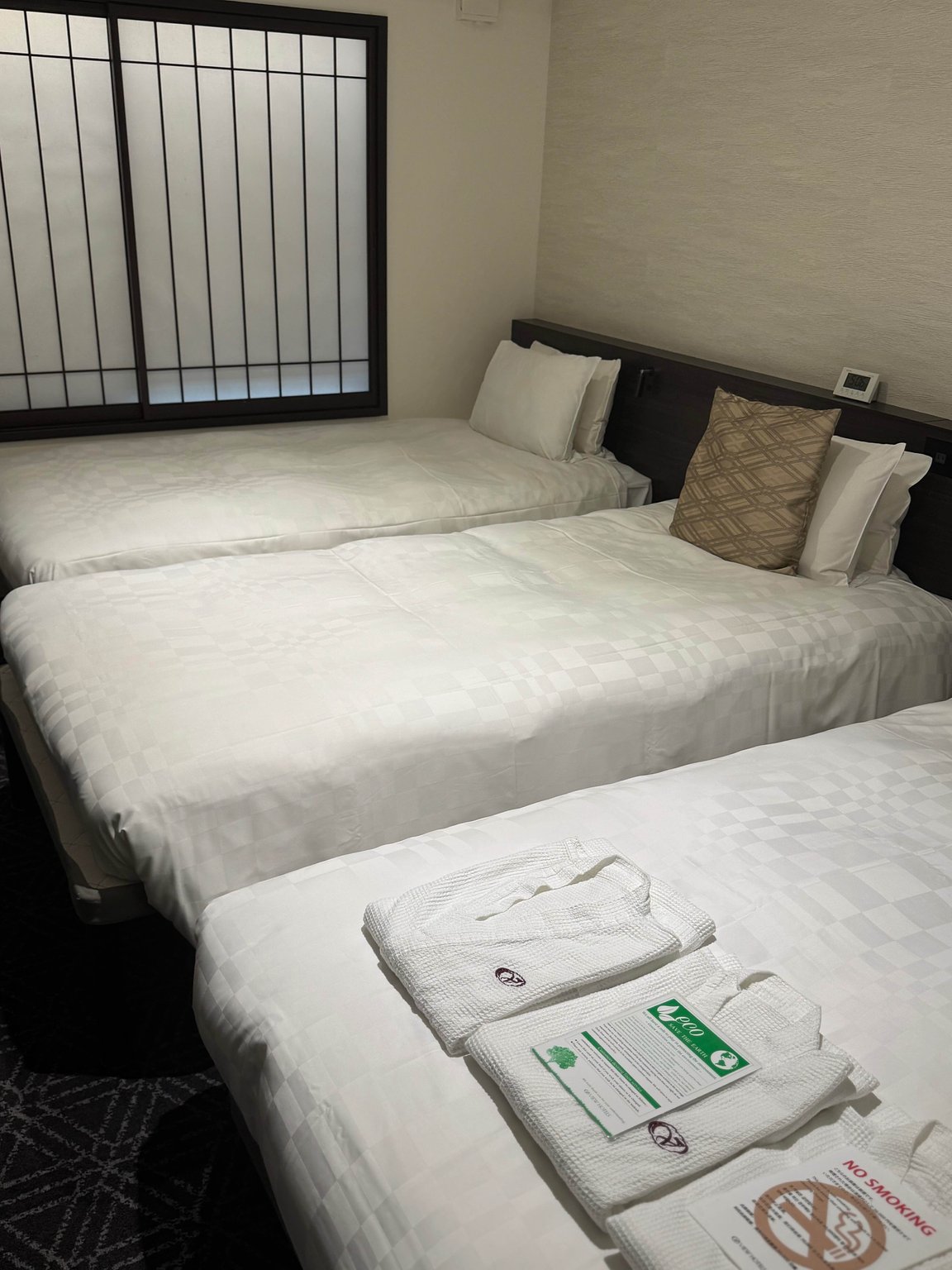 깔끔하고 단순한 호텔