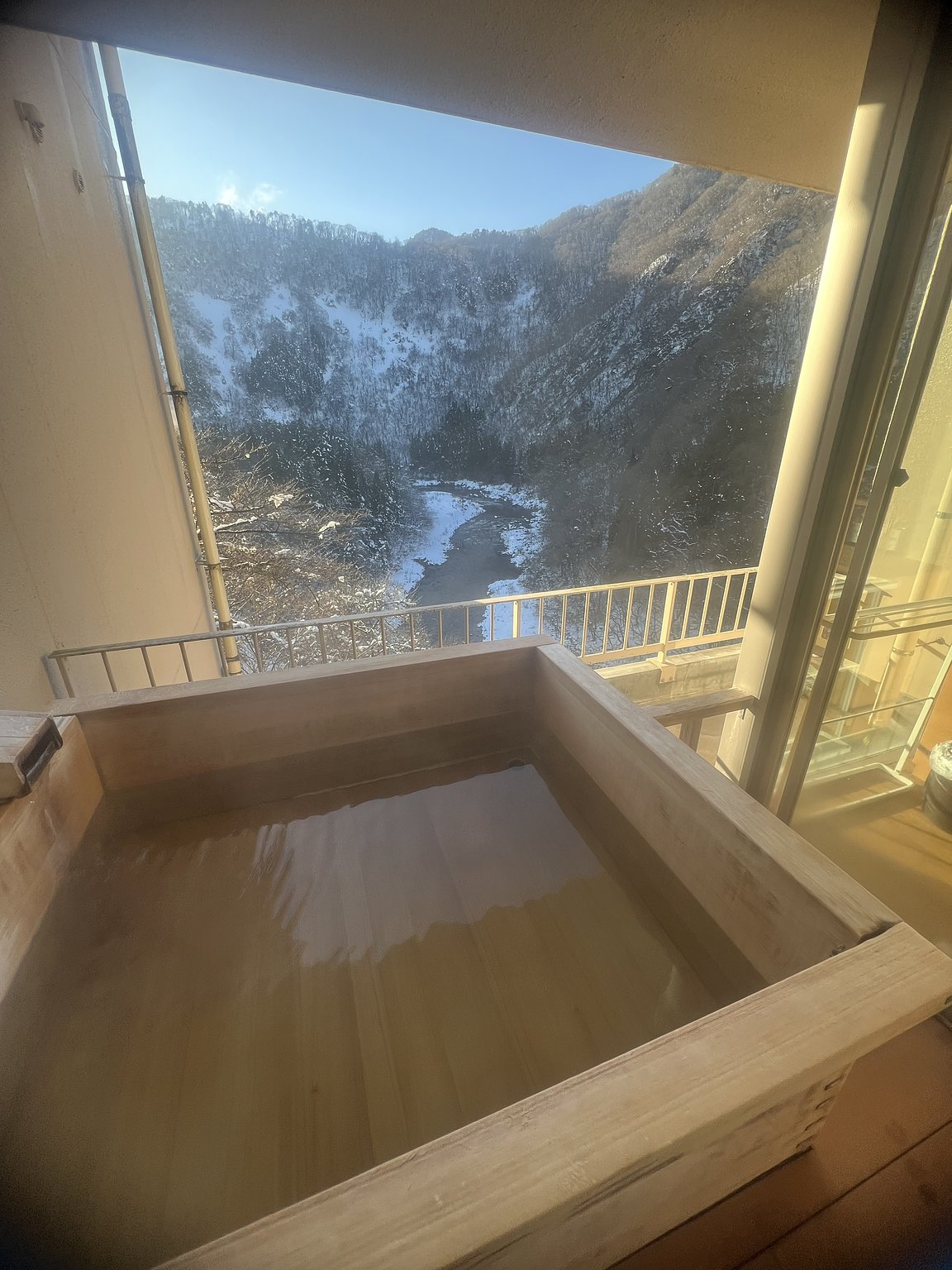 確定回訪‼️ 客房露天浴池♨️真是太棒了😍（含晚餐和早餐自助餐）