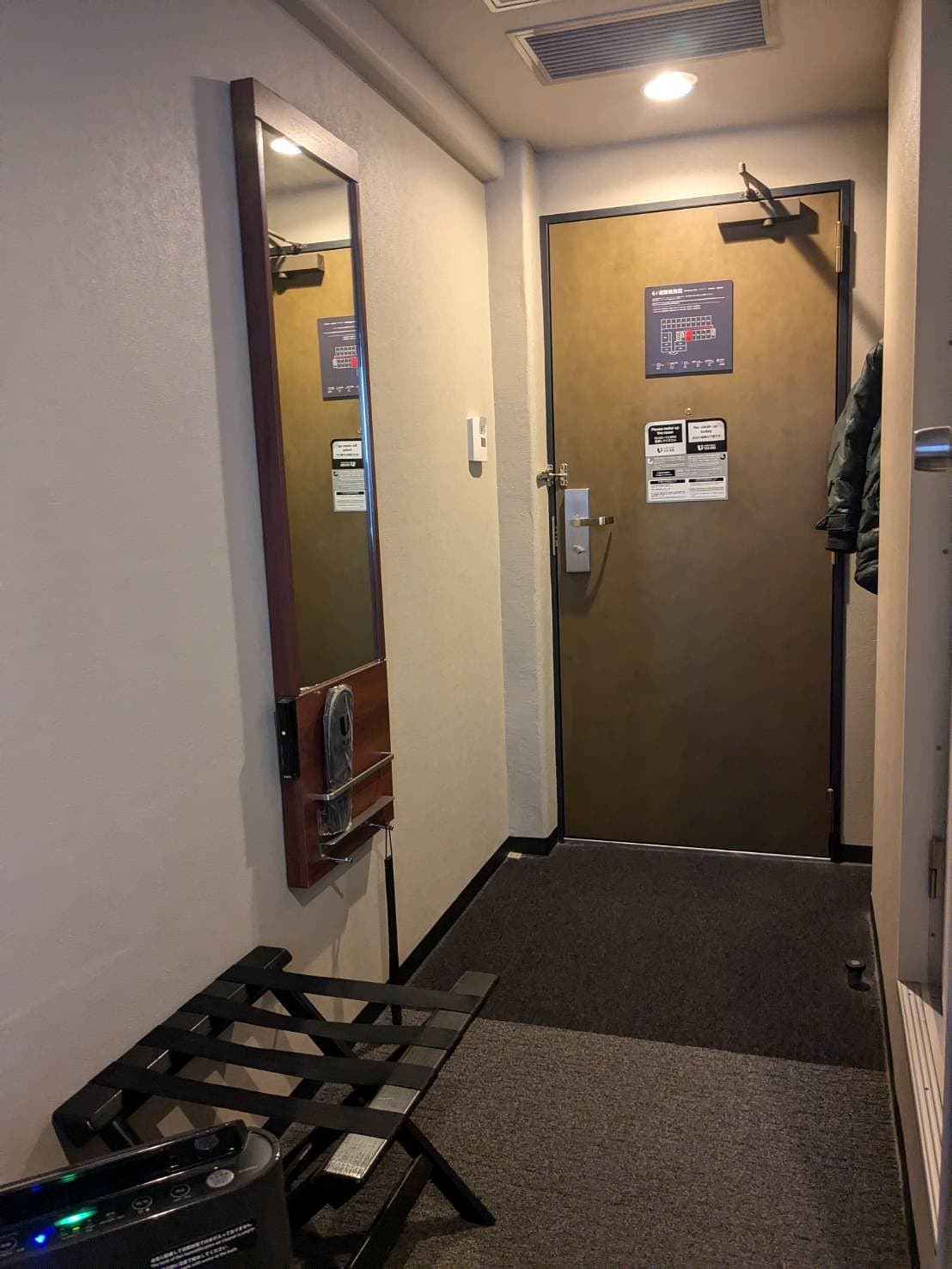 A Comfortable Hotel with a Large Public Bath Close to the Station