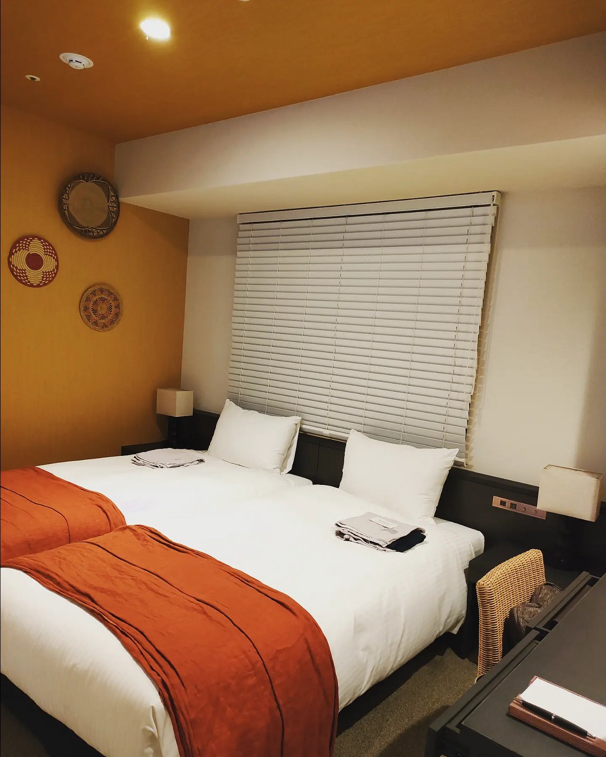 Cute Room with the Latest Appliances