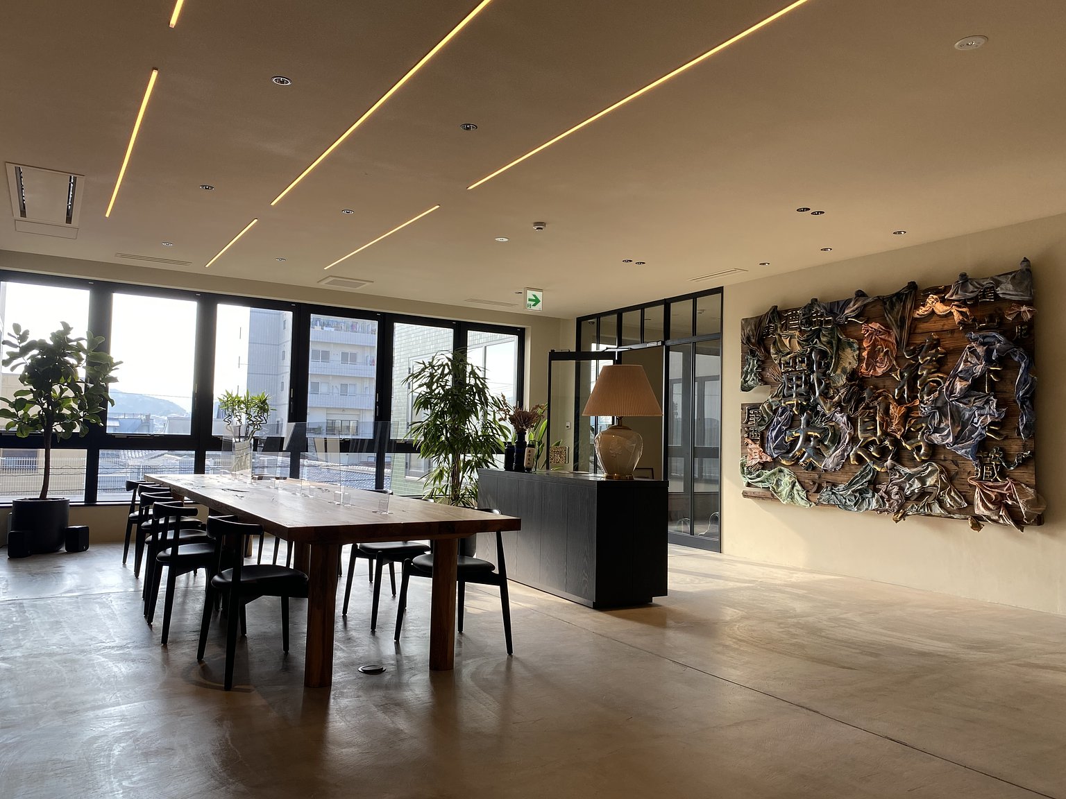 Relaxing while feeling the castle town of Karatsu!