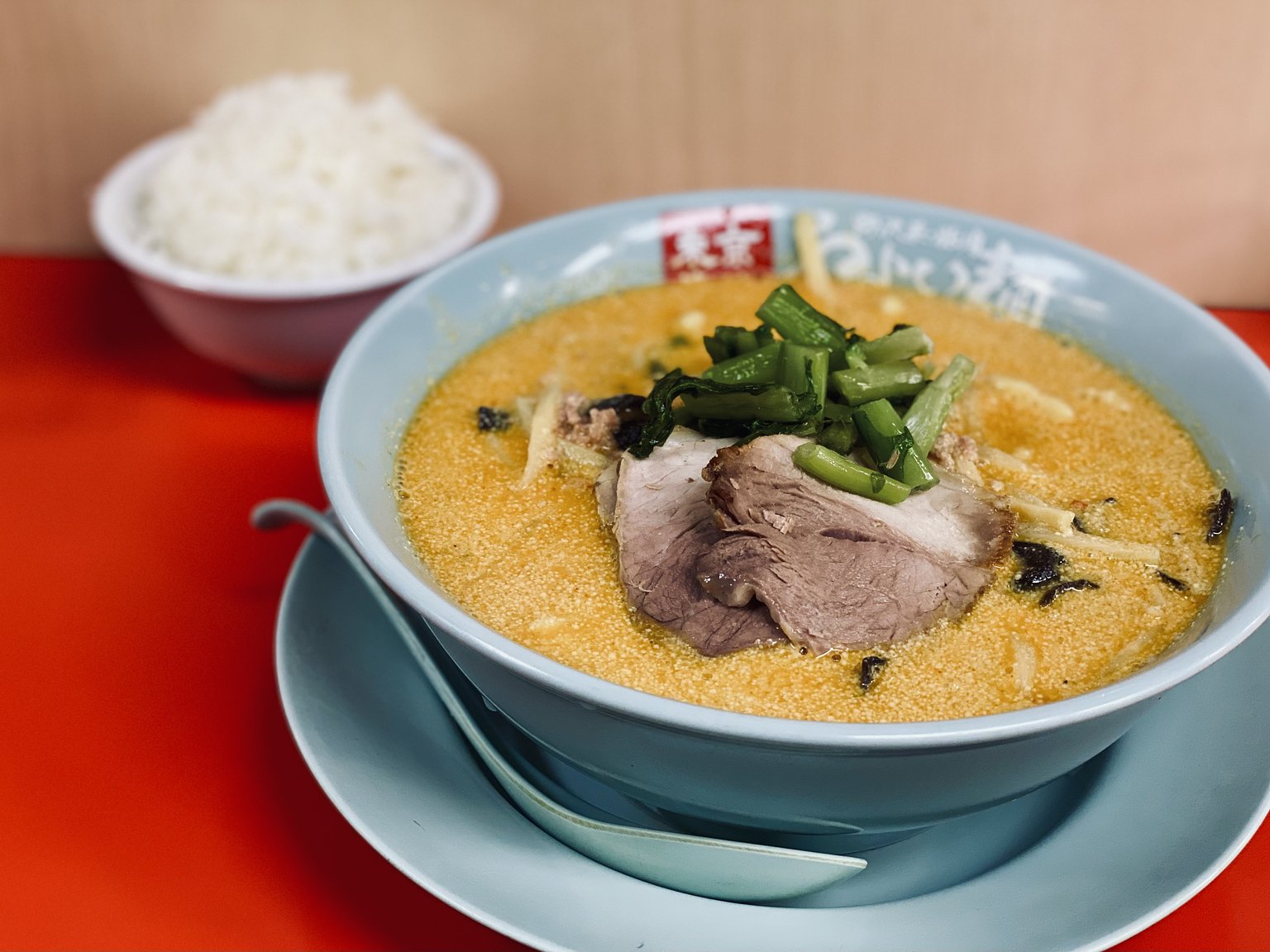 담담하게 단단면을 후루룩 먹는 밤🍜