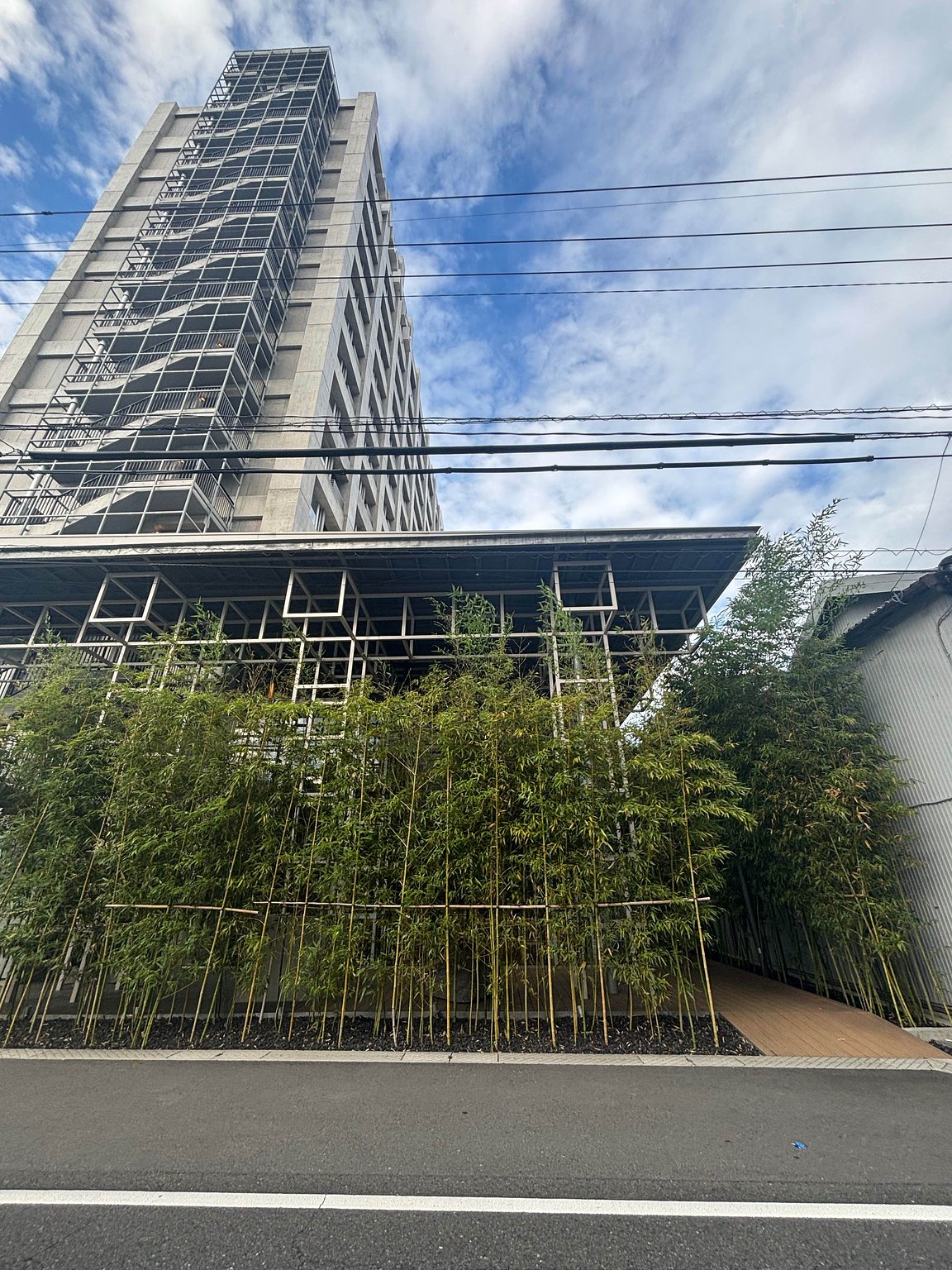 Enjoying a Budget-Friendly Resort Hotel✨