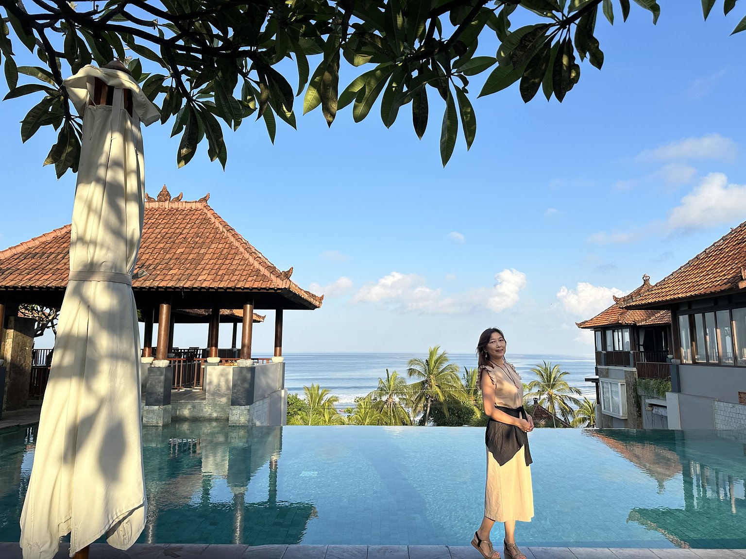 French Chic Interior 💕 Perfect Location!