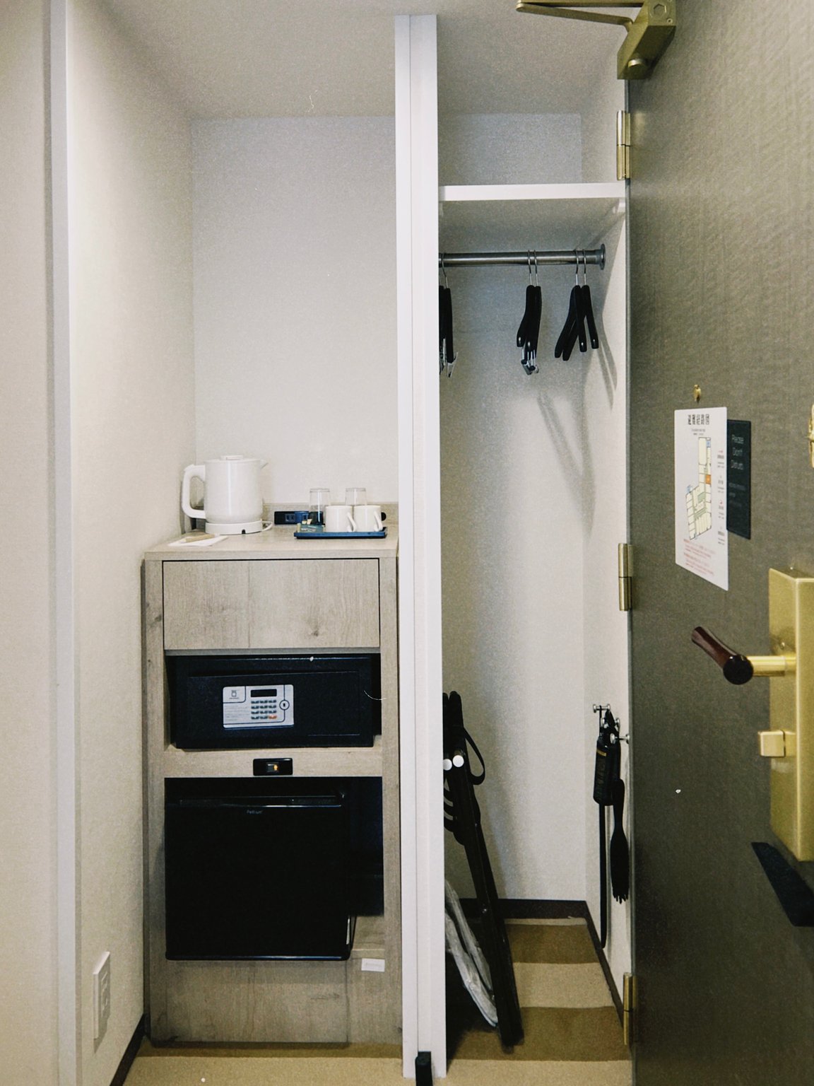 요코하마의 좋은 가성비 숙소, 단 전철 소음 주의