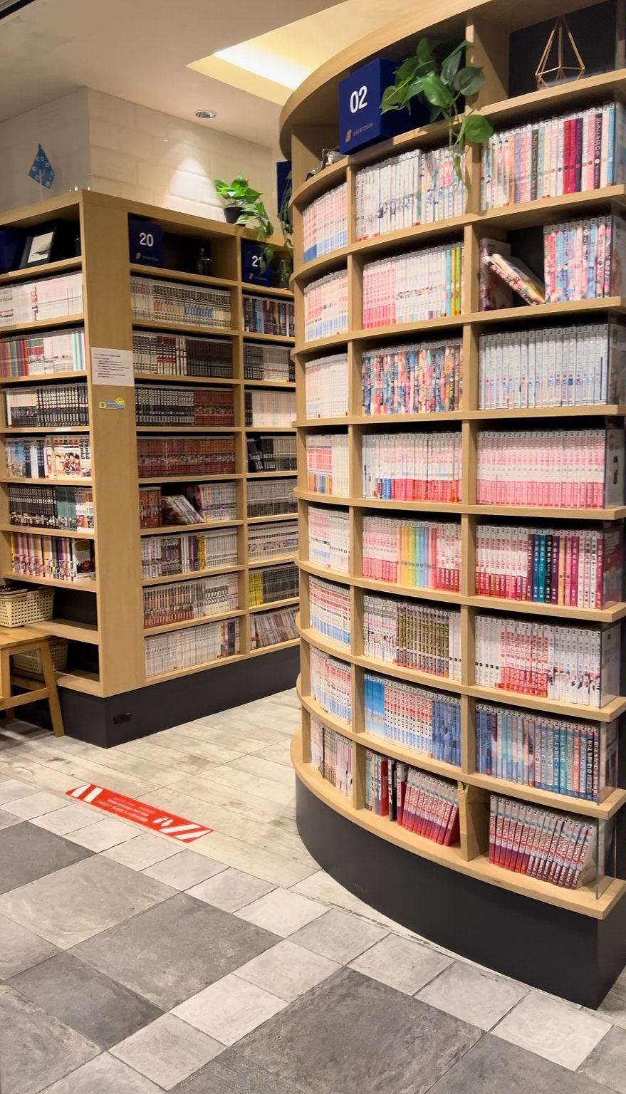 Healing Hotel Stay with Manga and Curry