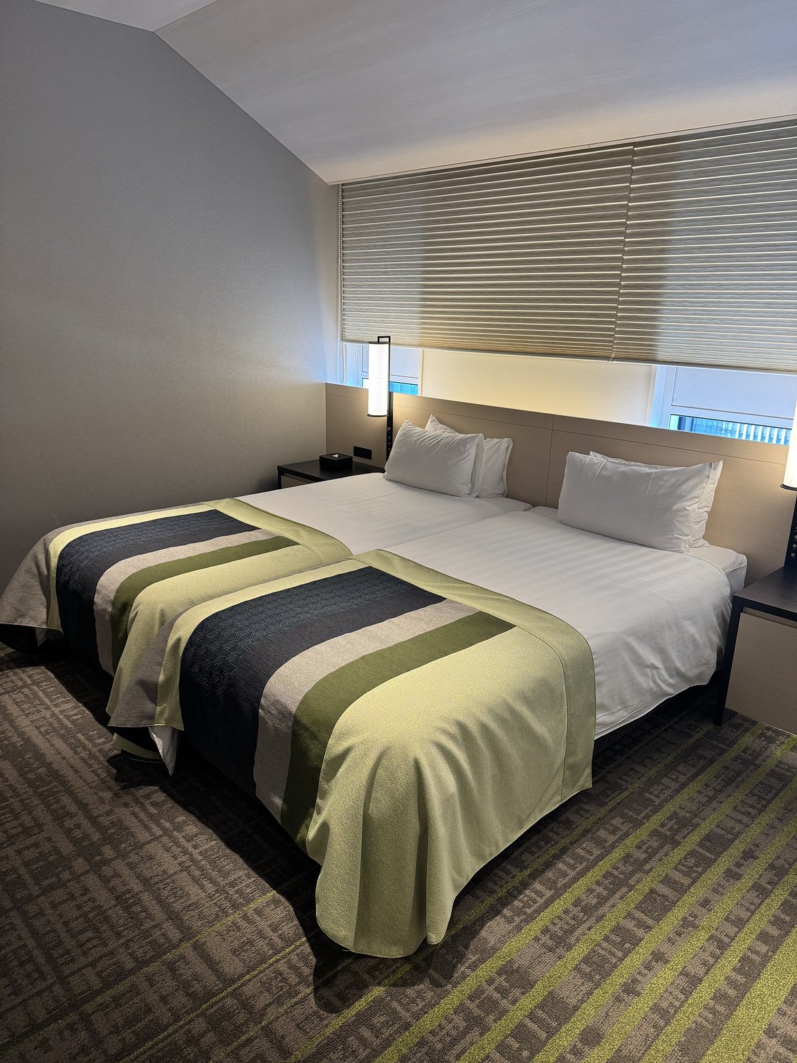 梅田的Yodobashi Camera上面！！優越的位置，所有房間皆設有獨立的浴室和廁所