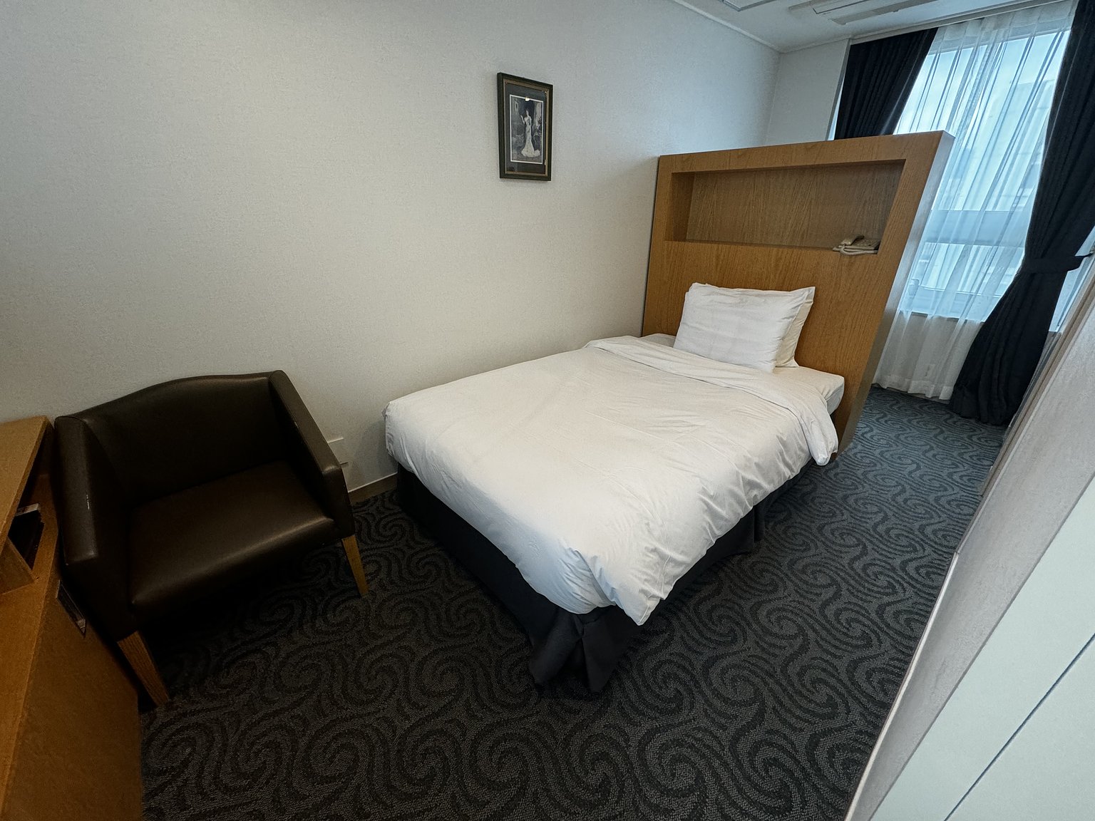 잠만 자면 되는 때에 편리한 호텔