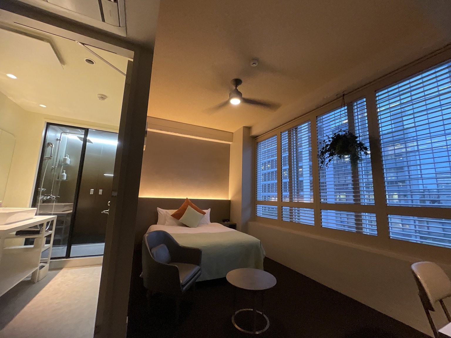 A Luxurious Stay for a Pre-Trip to USJ