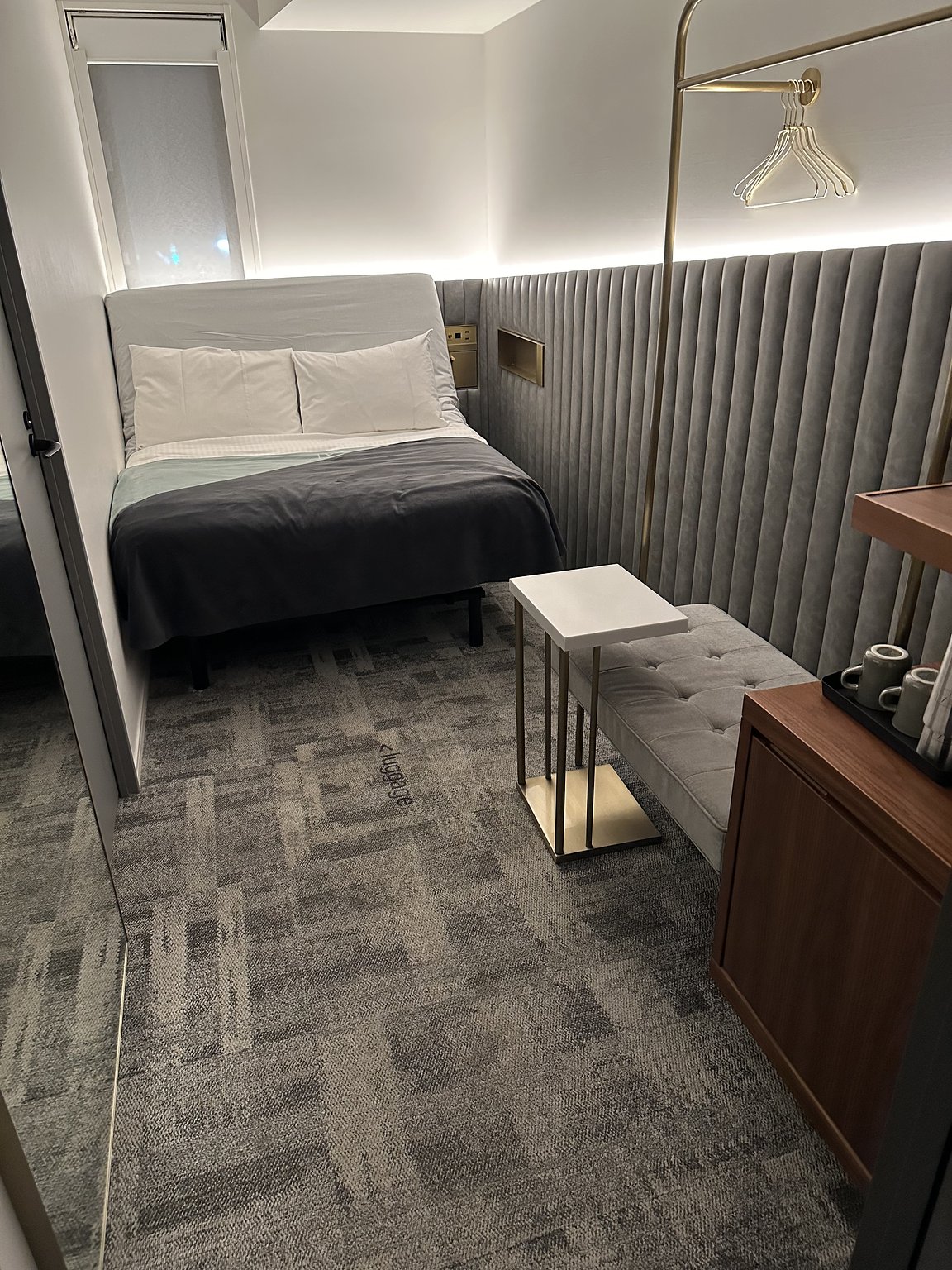 누워서 영화 볼 수 있어요!