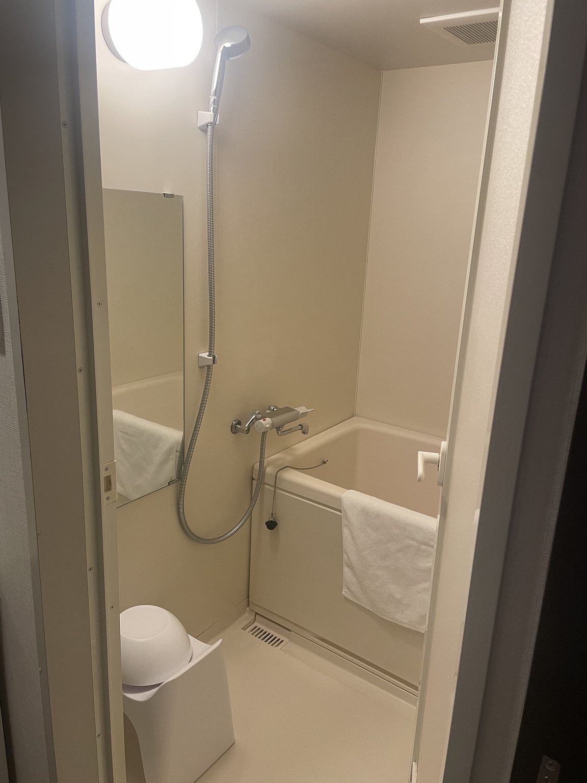 Excellent Convenience! A Hotel with Separate Bath and Toilet