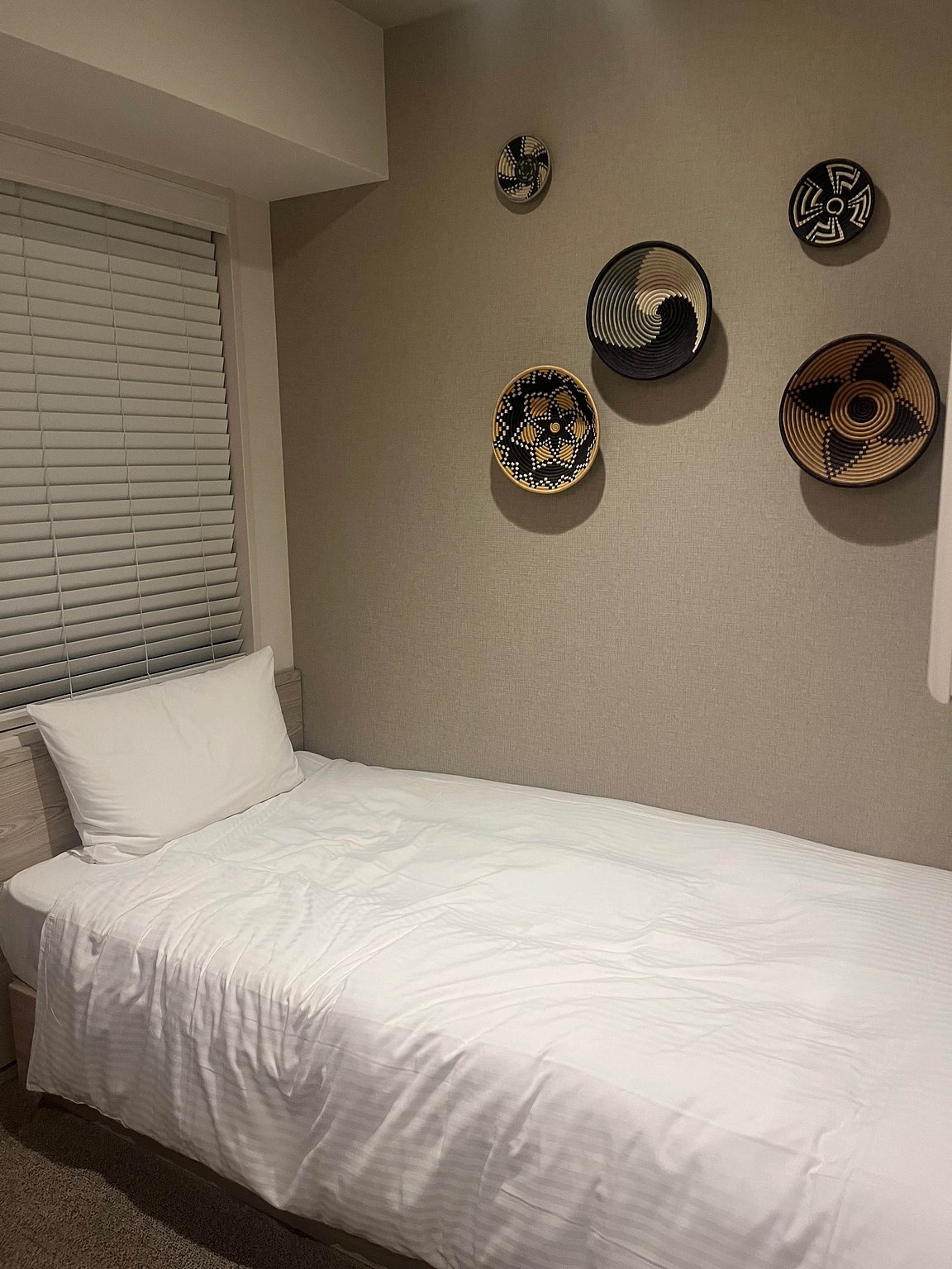 Enjoying Kamigata Rakugo at Tenmangan-shinbō-kyō! A Deep Osaka Experience in Higashi-Tenmang