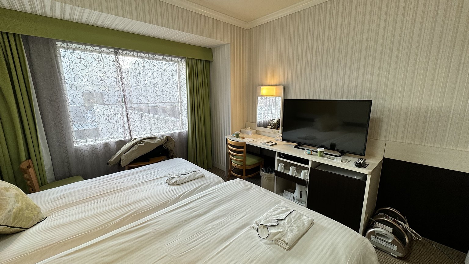 Directly Connected to Shin-Urayasu Station! Free Shuttle Bus to Tokyo Disneyland