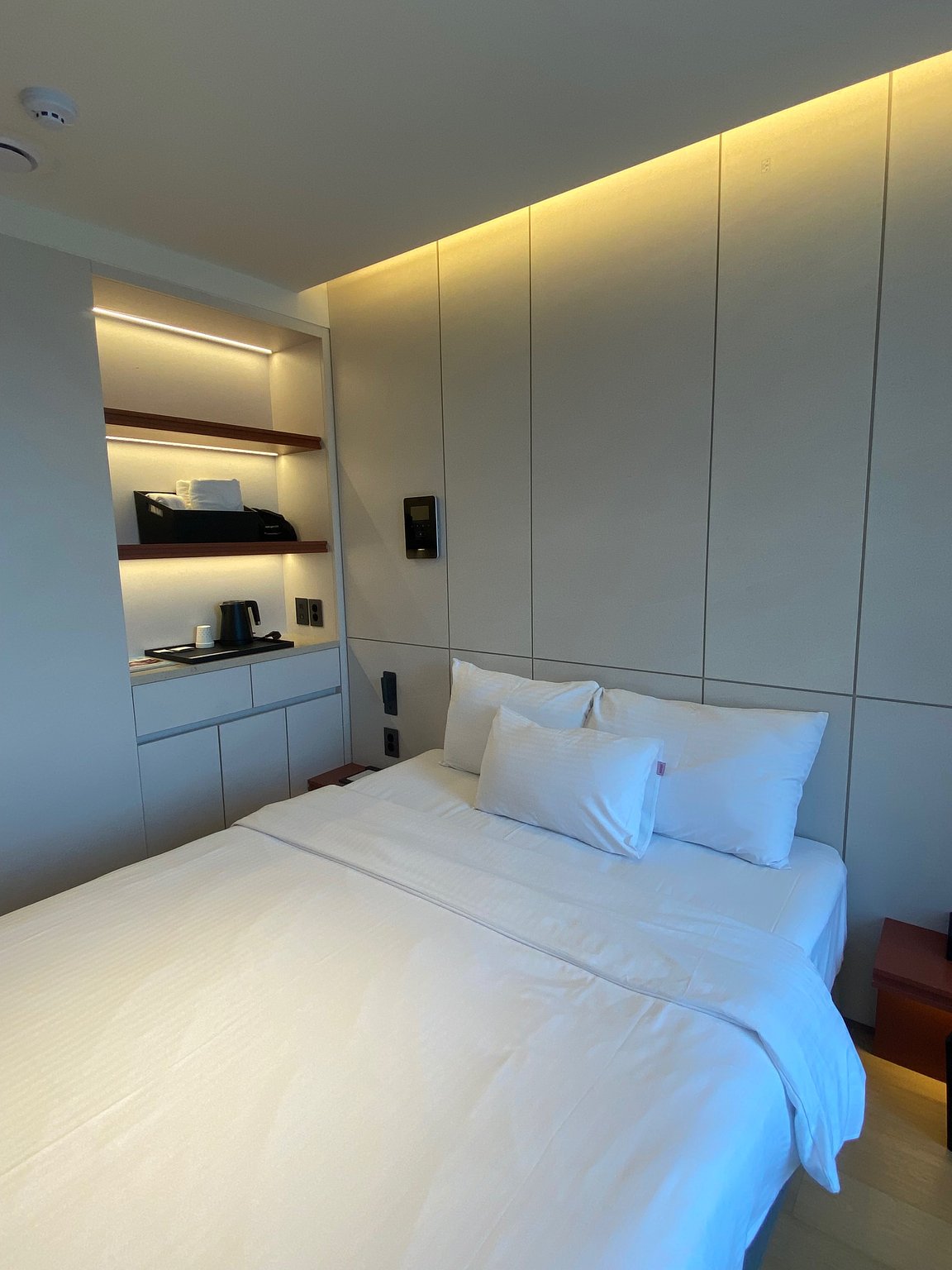 The Best Hotel Location in Seoul, South Korea!