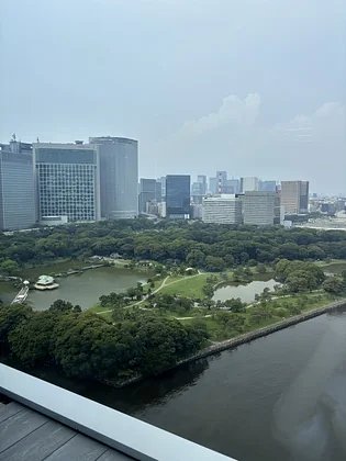 Enjoying the Piano-Equipped "Mesm Tokyo" for Family Hotel Stay