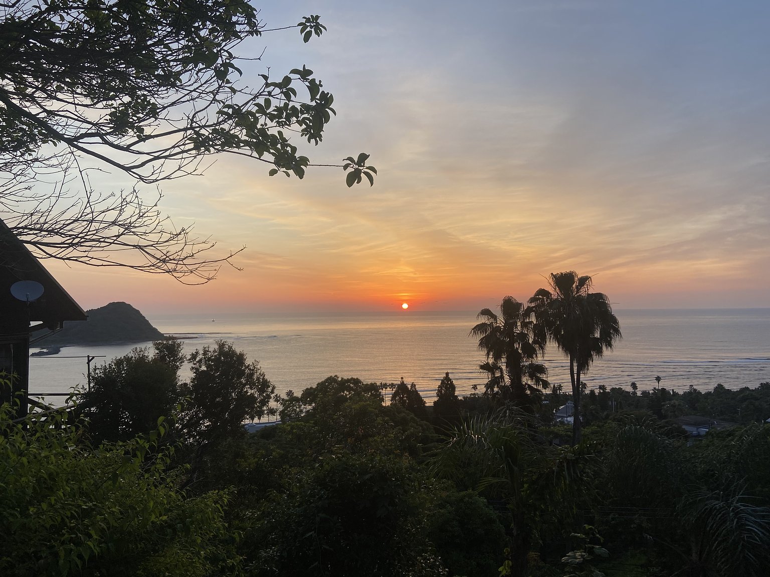 바다와 일출의 장관을 감상할 수 있는 최고의 게스트하우스