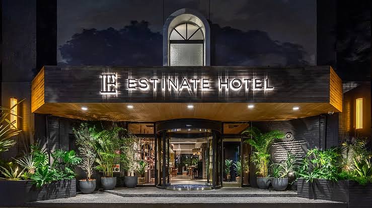 번화가와 매우 가까운 호텔