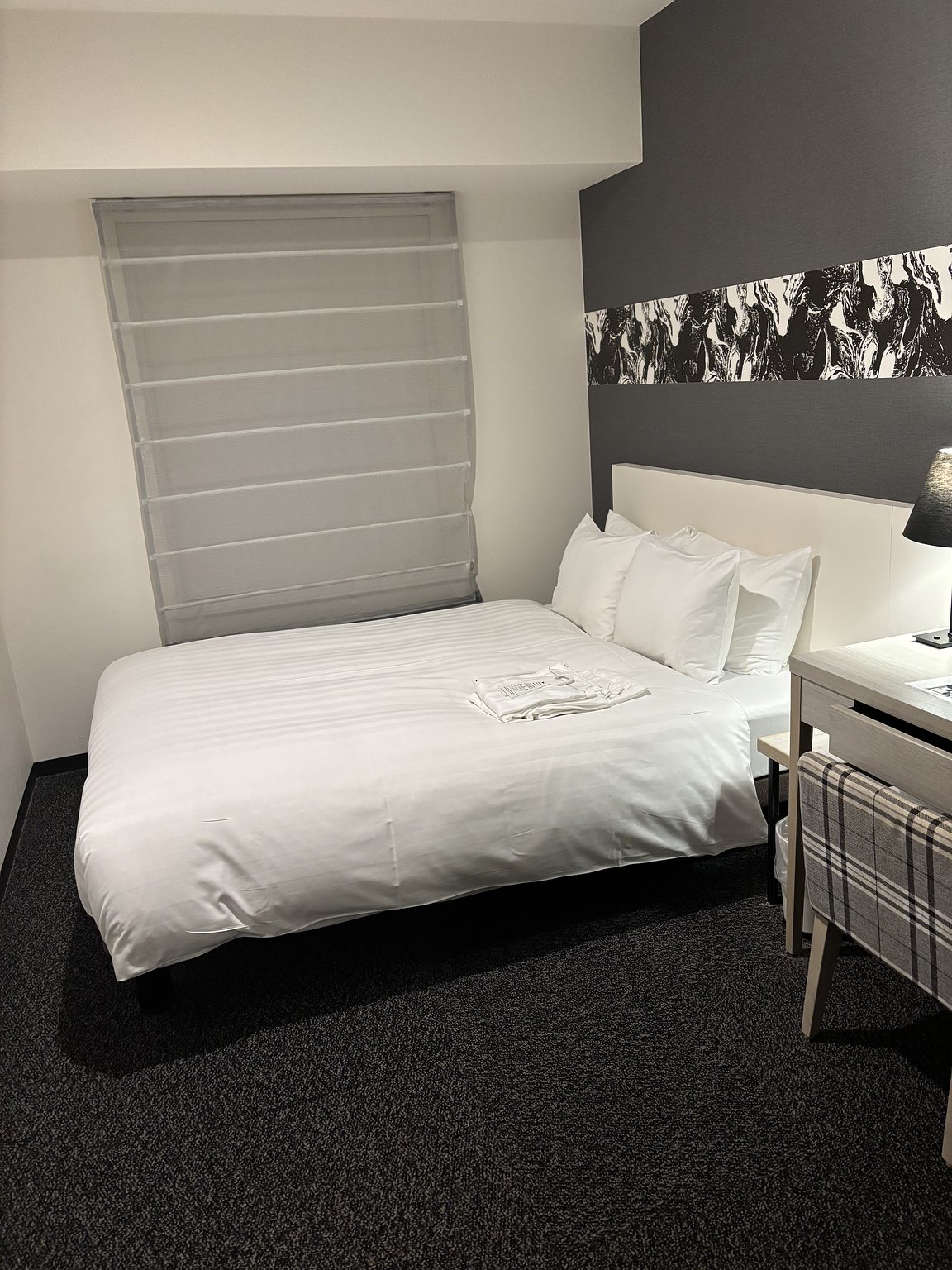 Lounge Available! Night View and Illuminations Seen from the 25th Floor