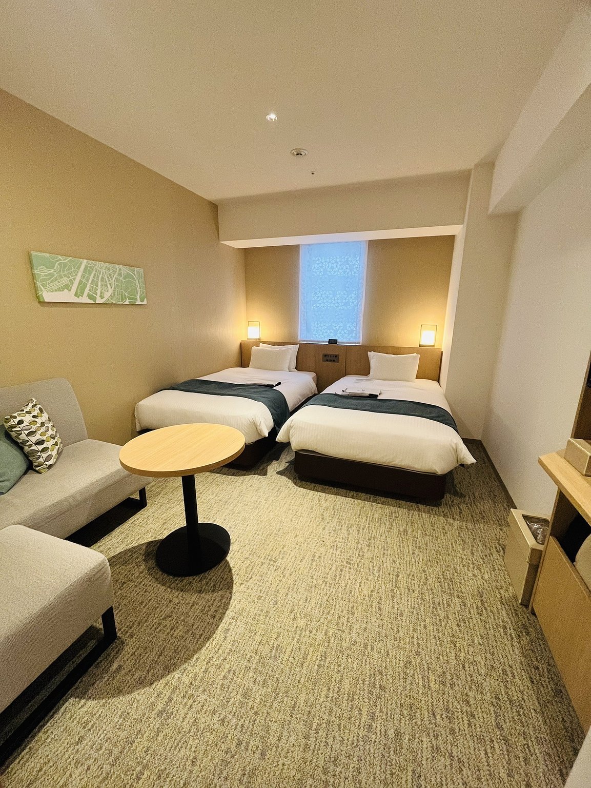 Traveling with a Dice Ticket: A Comfortable Hotel Packed with Services