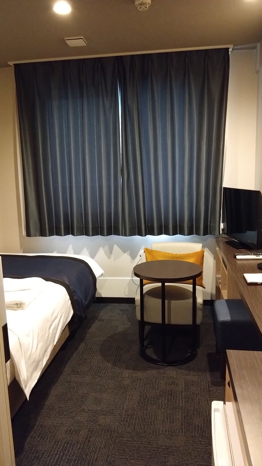 도심 속 조용한 호텔 스테이, 편리한 위치의 호텔