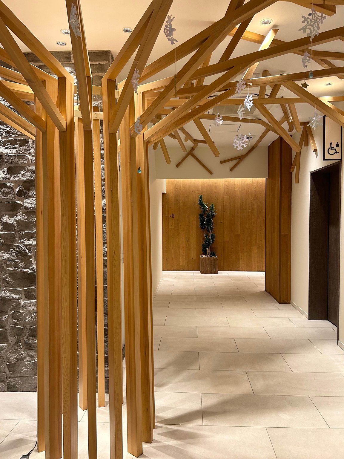 大型購物中心正對面的美麗性價比酒店