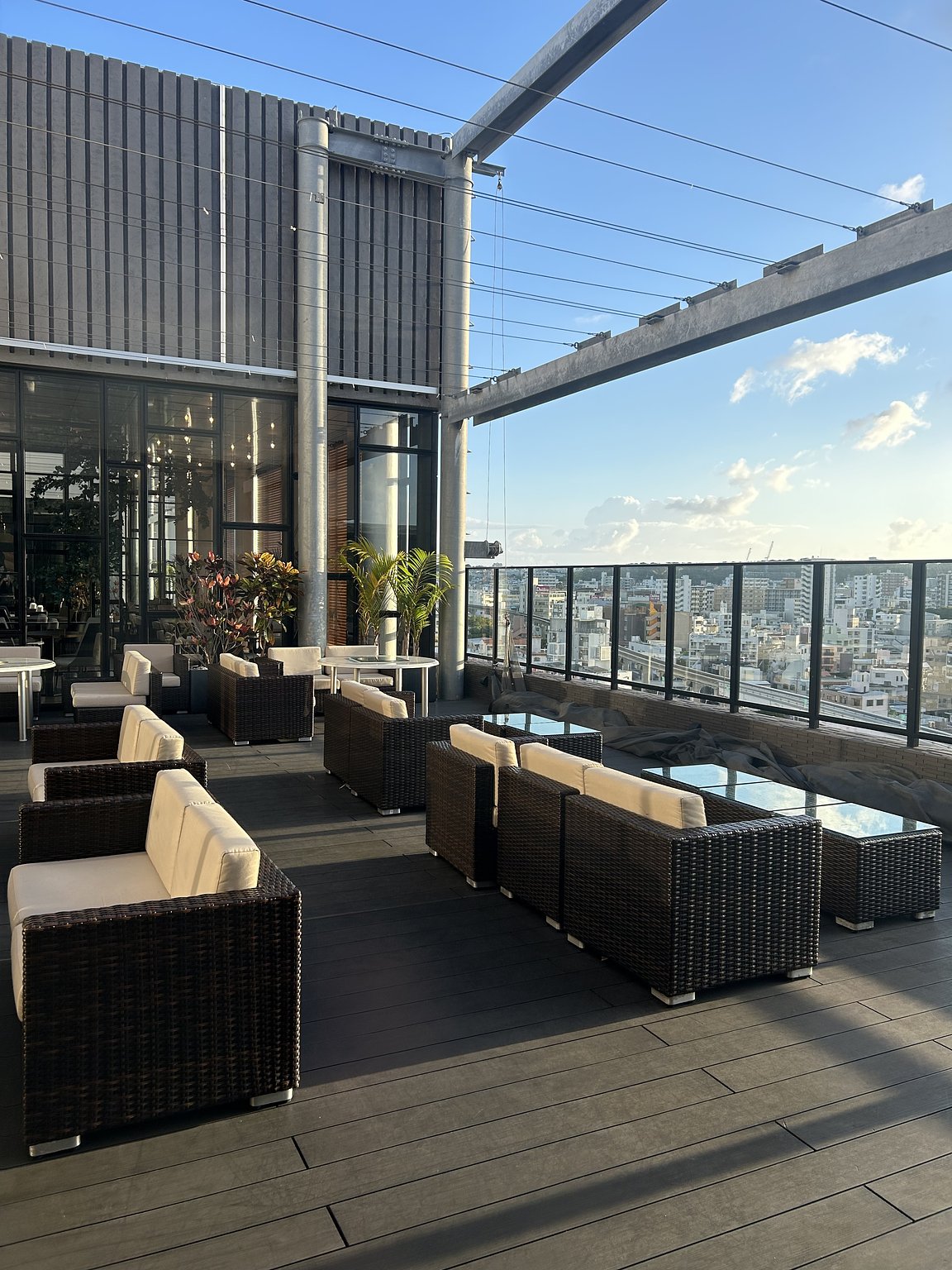 Hotel with Pool Near the Station, Great for Families