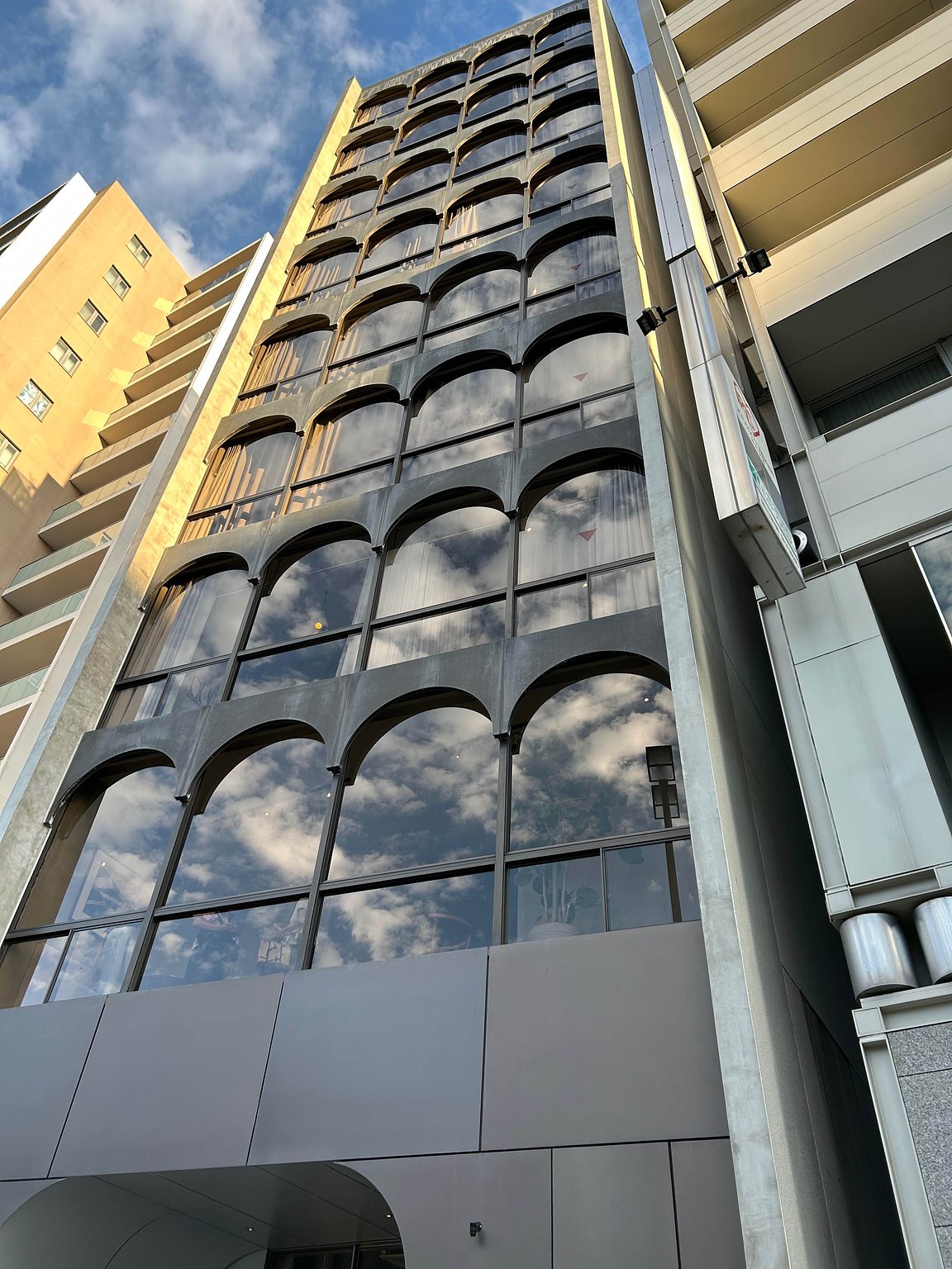 Hotel Renovated from 'Shinbido Building' to 'Korinkyo' Hotel