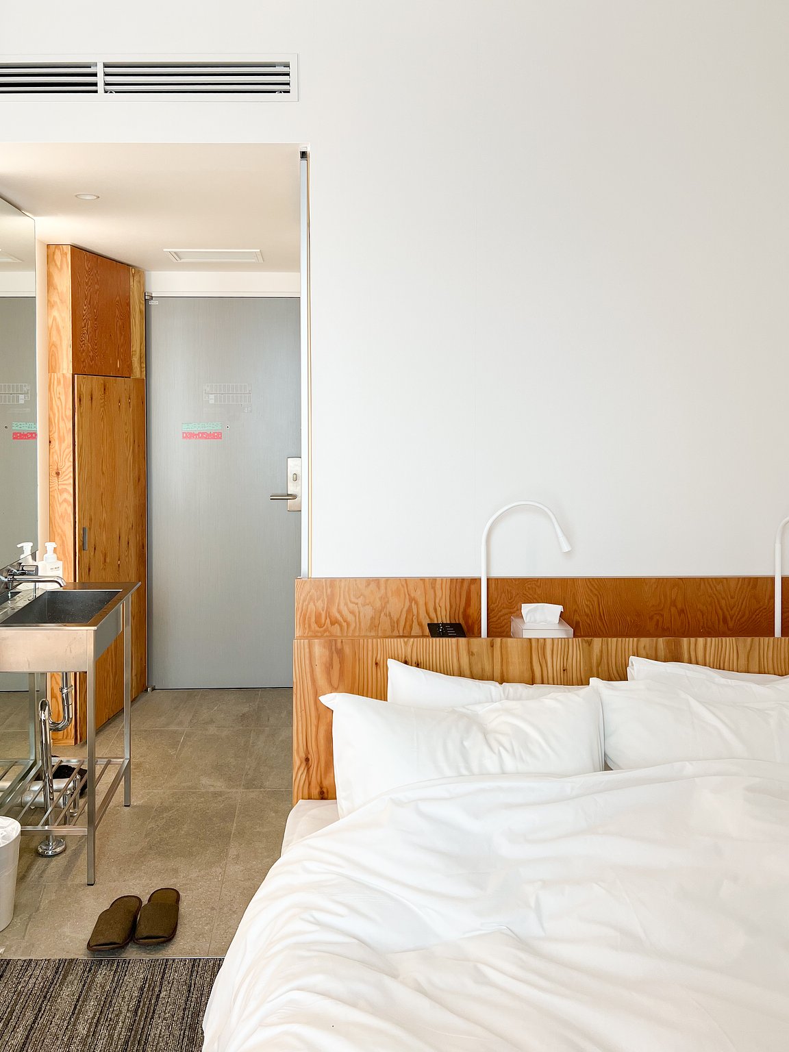 A Designer Hotel Supervised by a World-renowned Architect in Downtown Tokyo!