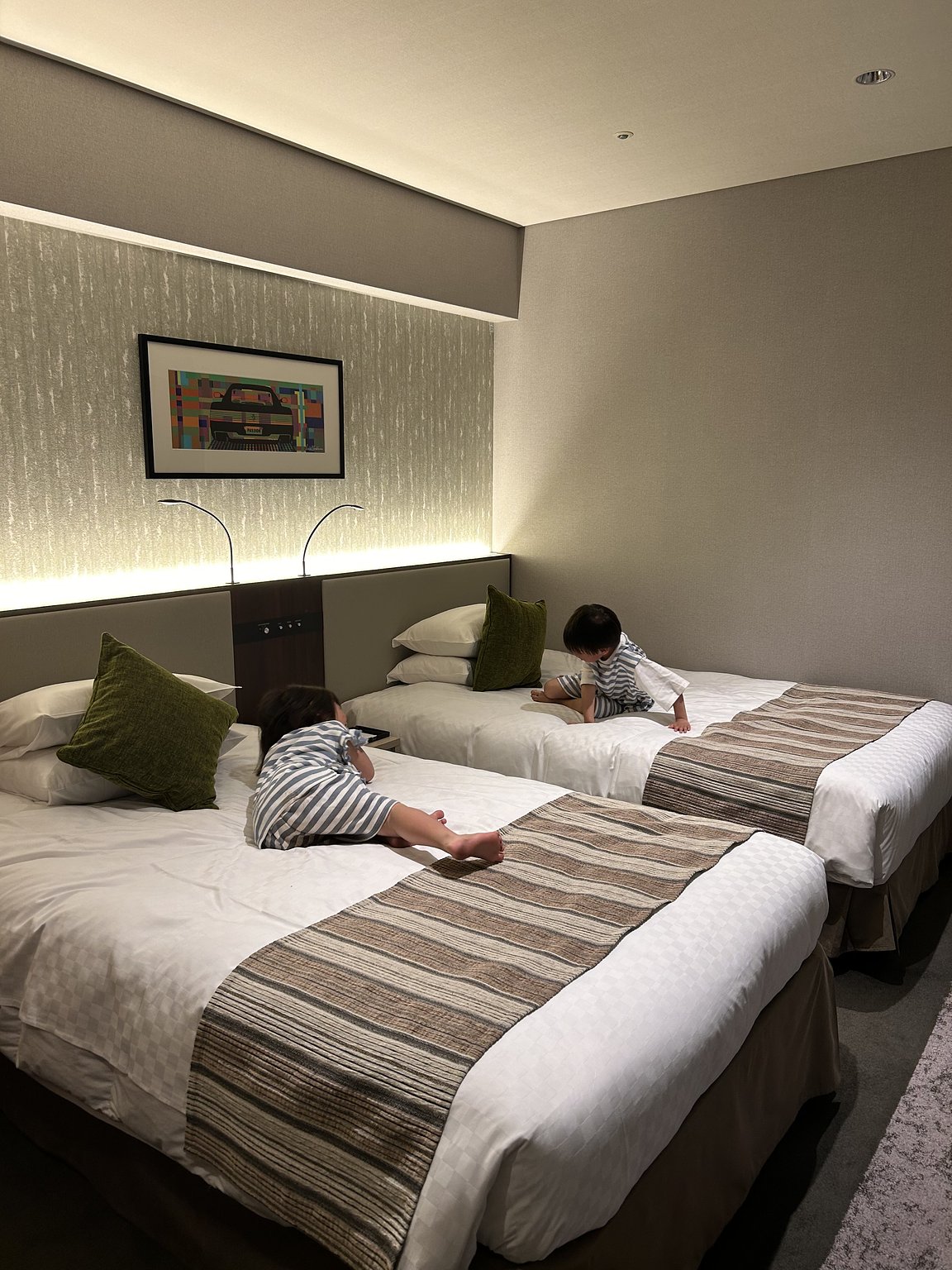 火車可見，孩子們非常高興