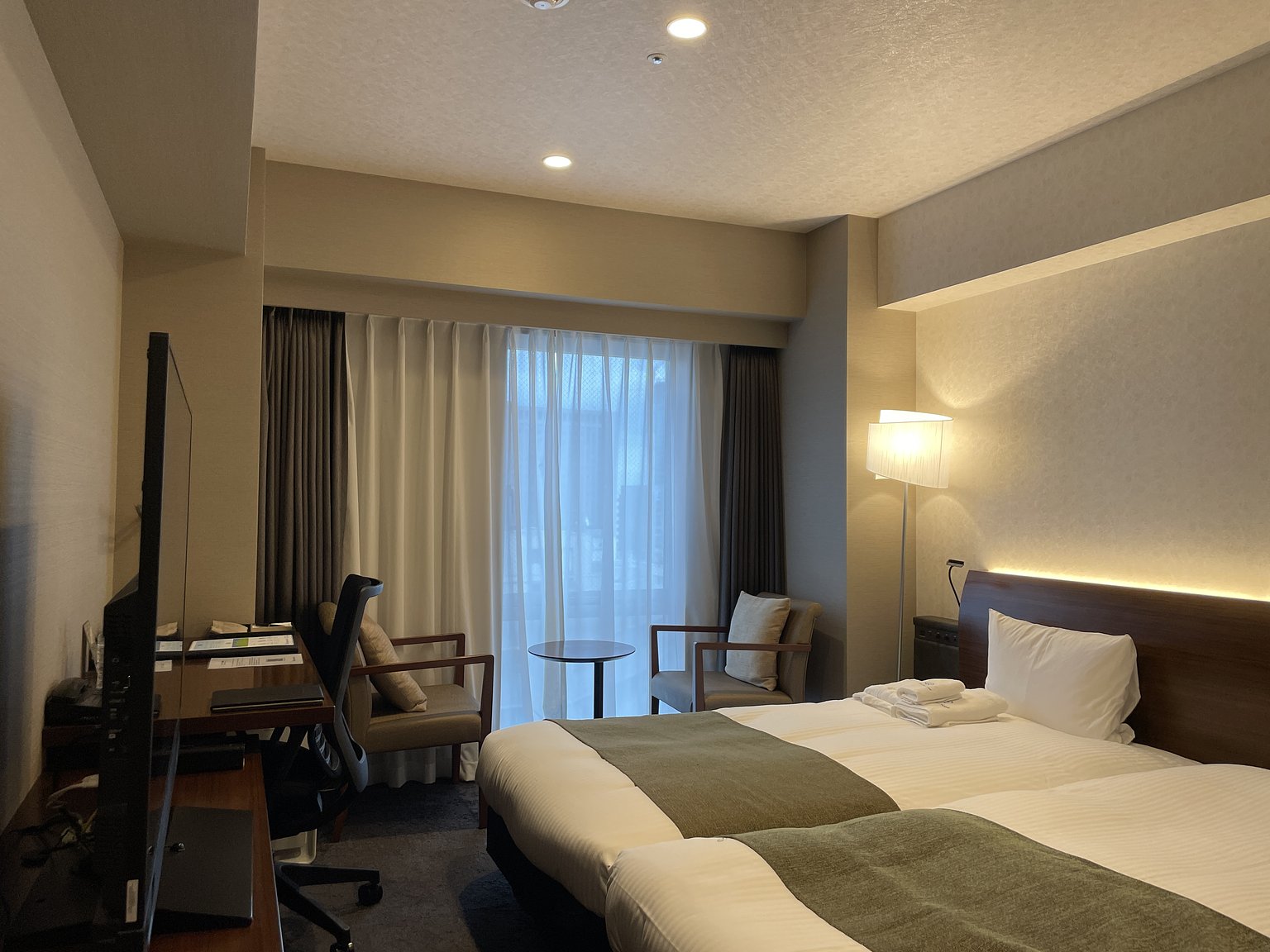 Conveniently Located! All Rooms Have Separate Bath and Toilet