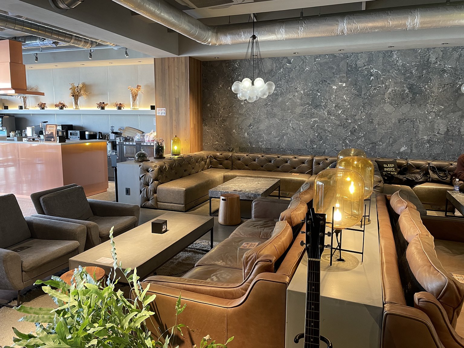 Cozy Feel and Delicious & Book-Filled Time in Kyoto