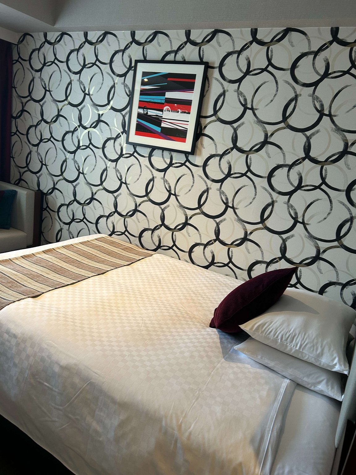 Convenient Hotel Near the Station, Perfect for Relaxing After the Stadium