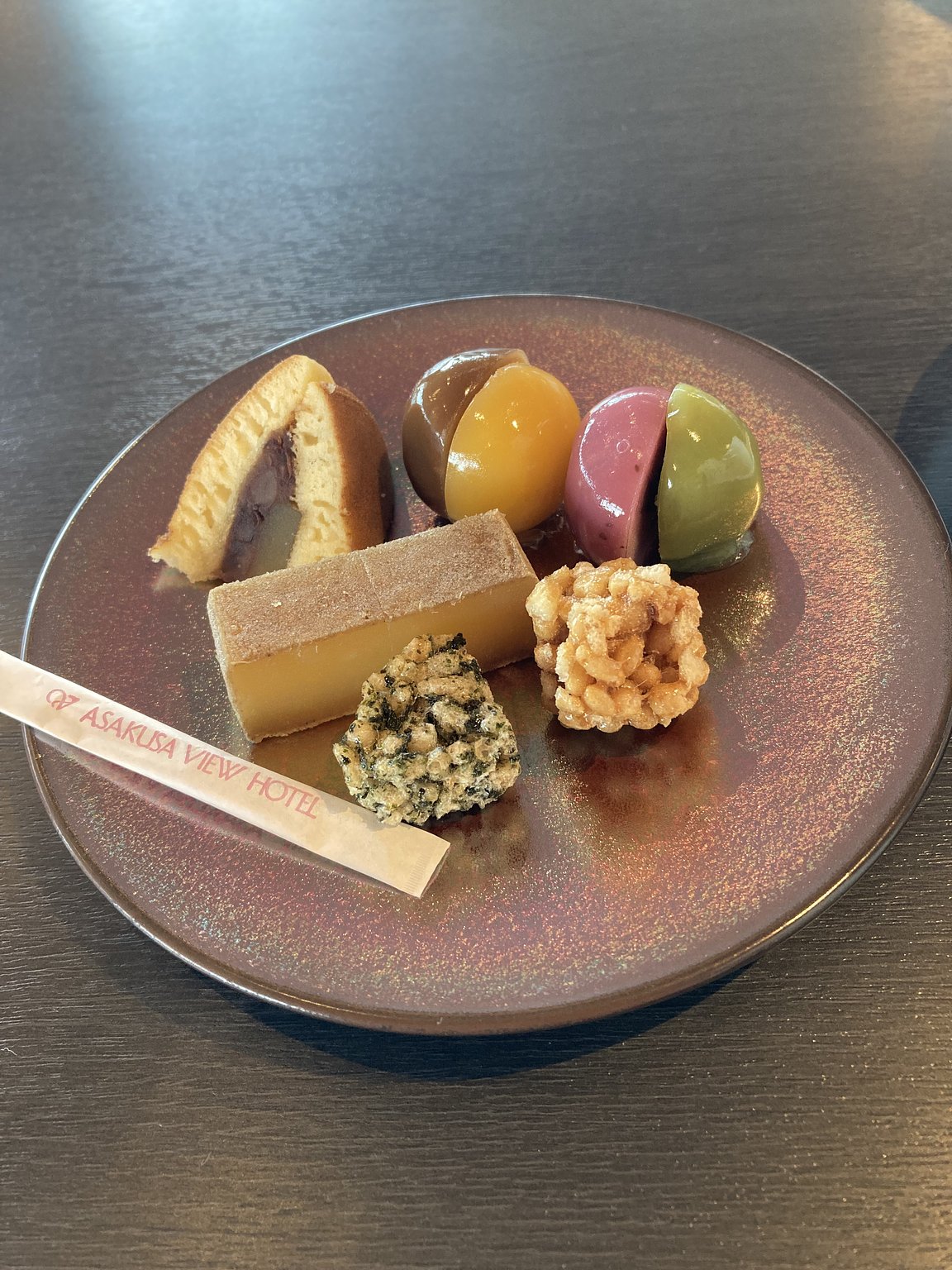 Asakusa's Famous Sweets and a Comfortable Stay