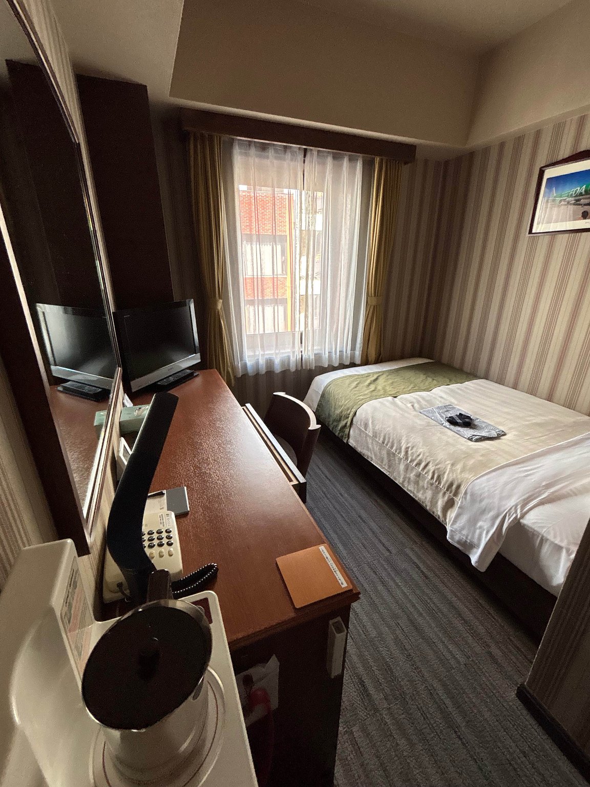 1-Minute Walk from the Station, Large Bath, Amenities Buffet