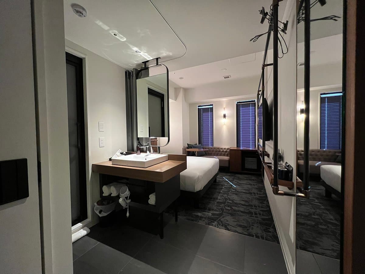 Convenient and Close to the Station