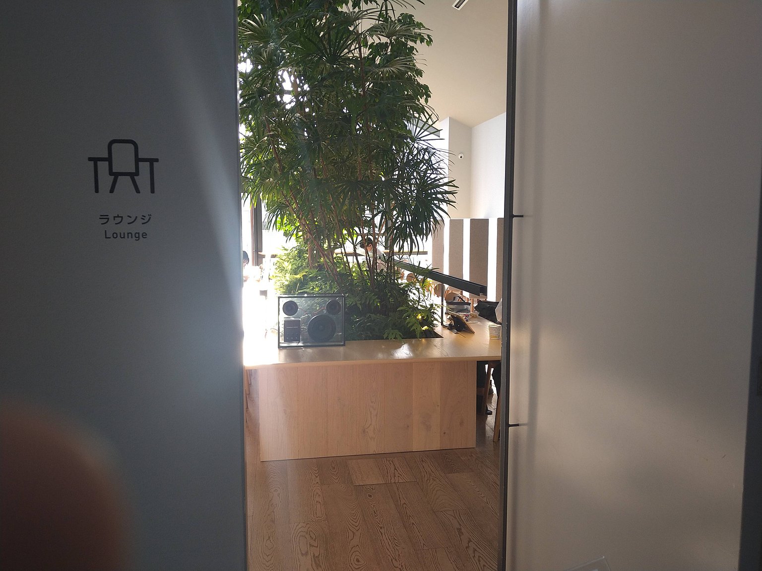 Convenient Capsule with High Security Near Hakata Station