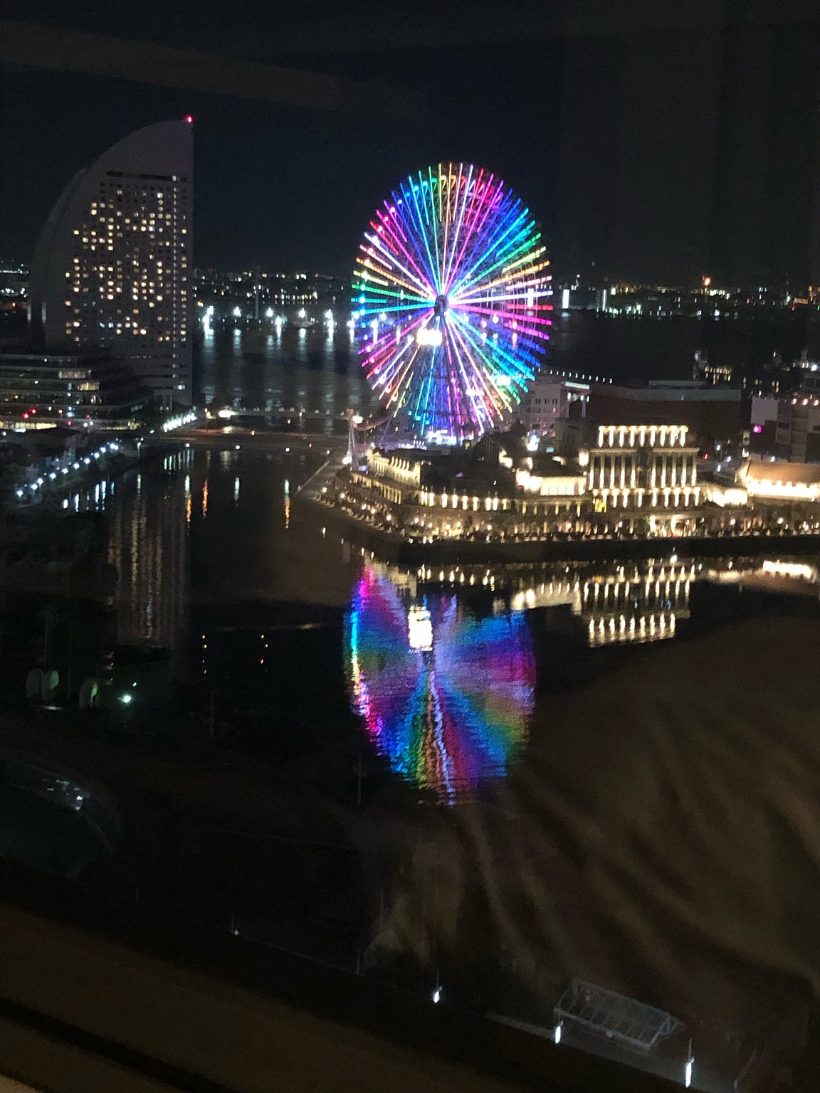 완벽한 각도에서 요코하마의 야경을 만끽하세요! 너무 좋아서 한 달 만에 다시 방문했습니다