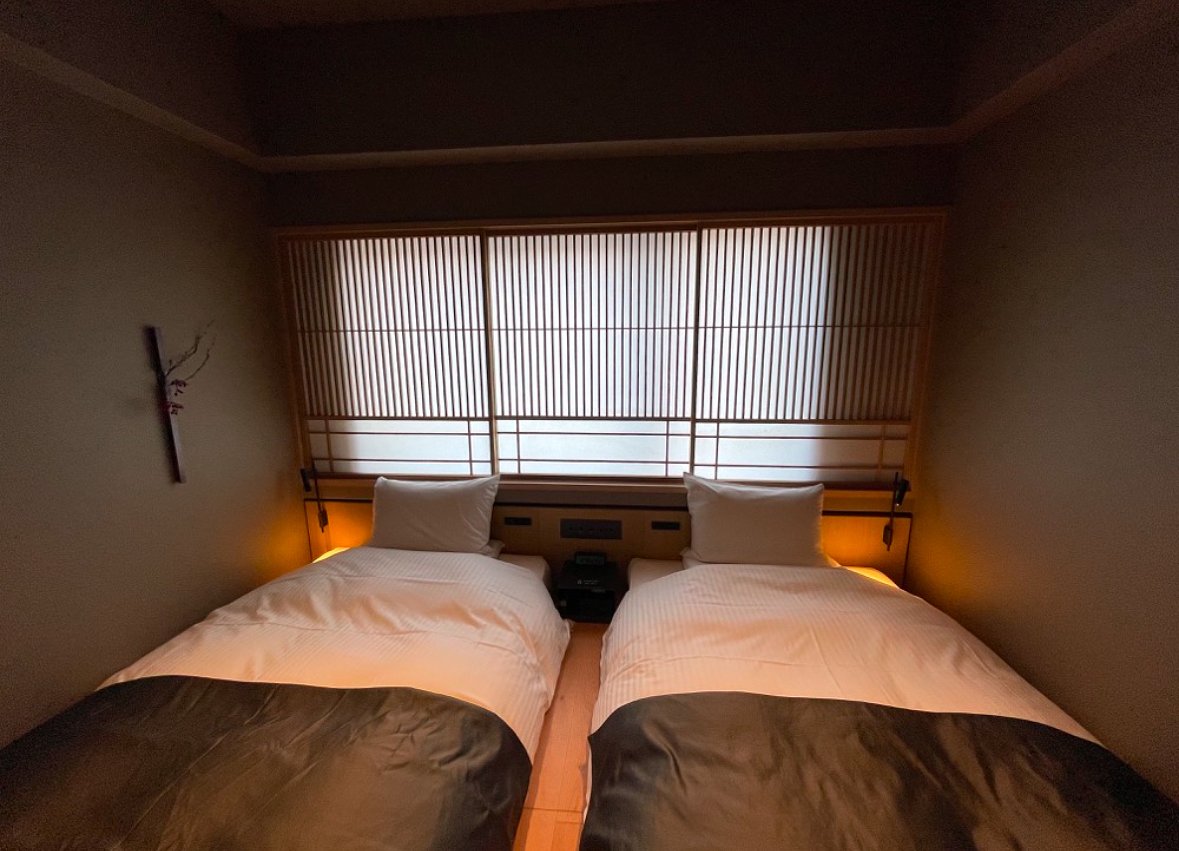 A Hotel in a Quiet Area