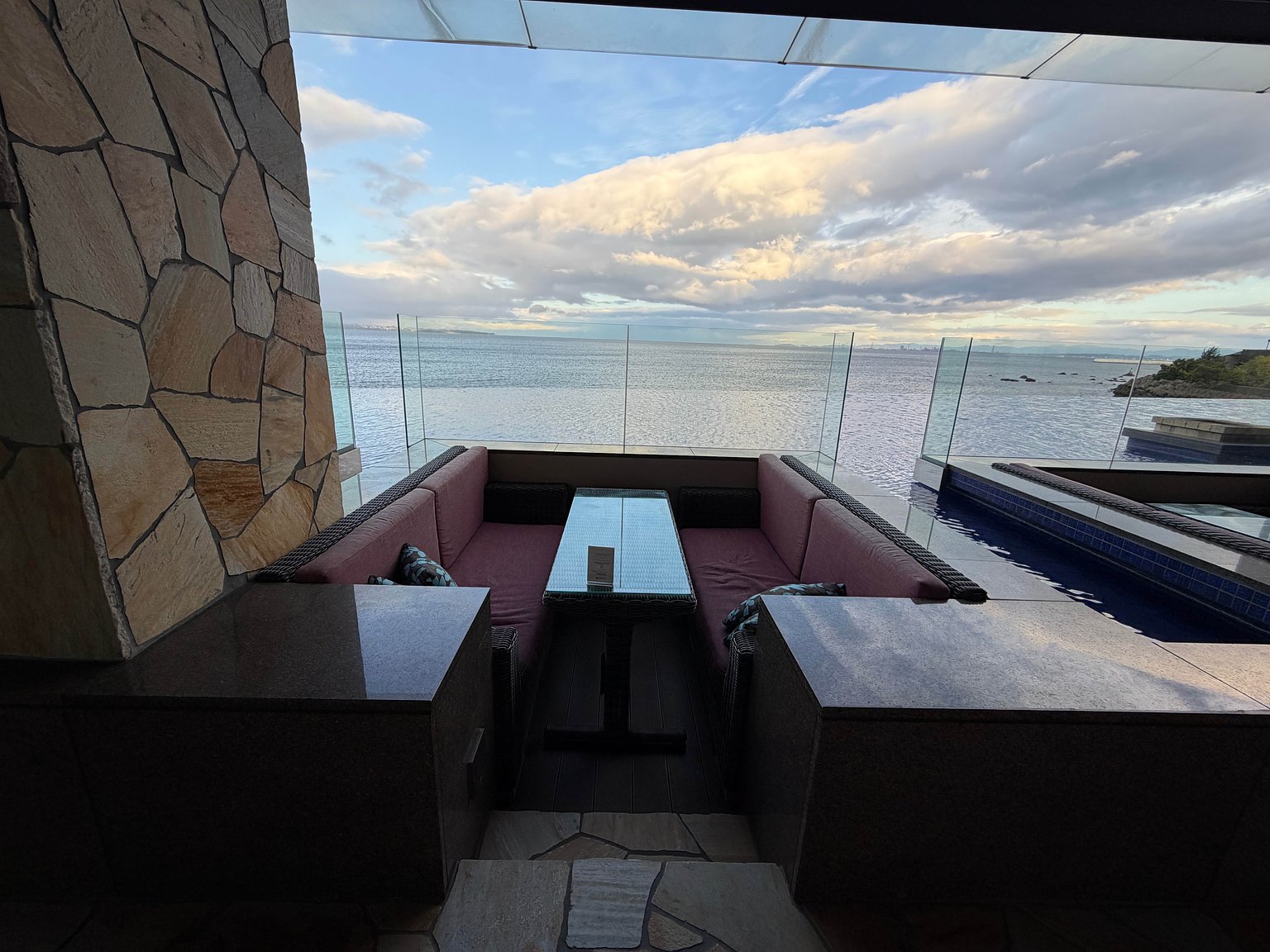 A Healing Resort Wrapped in Boeing and Sea Breeze. Perfect for Families and Anniversaries