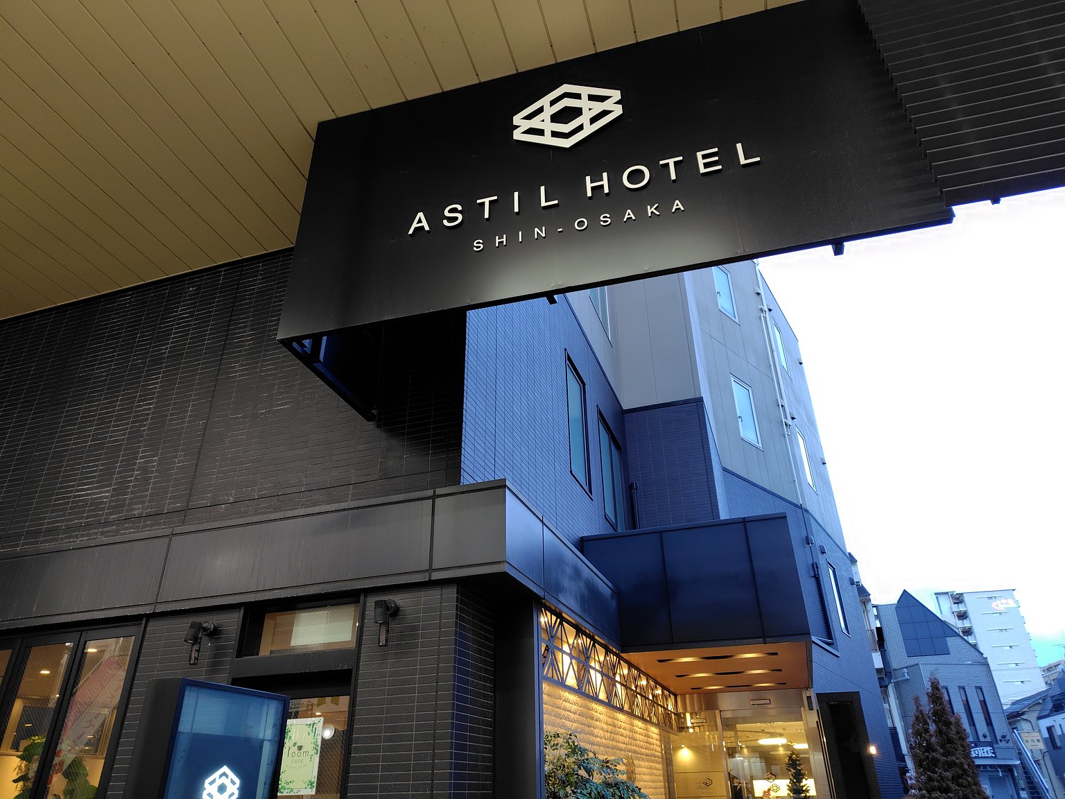 Stay Economically at Hafh