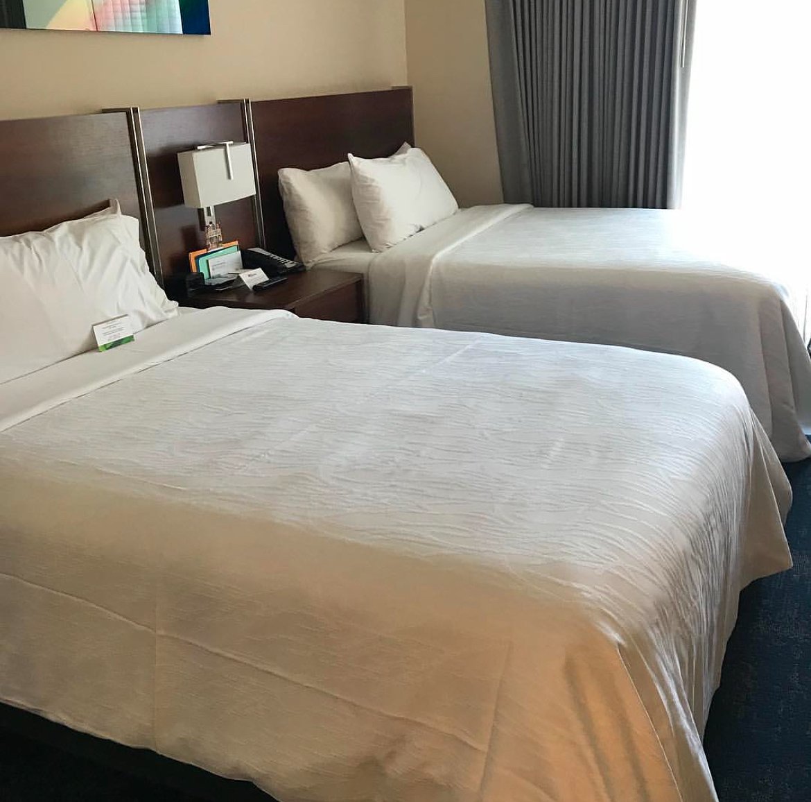 Convenient Hotel for Shopping!