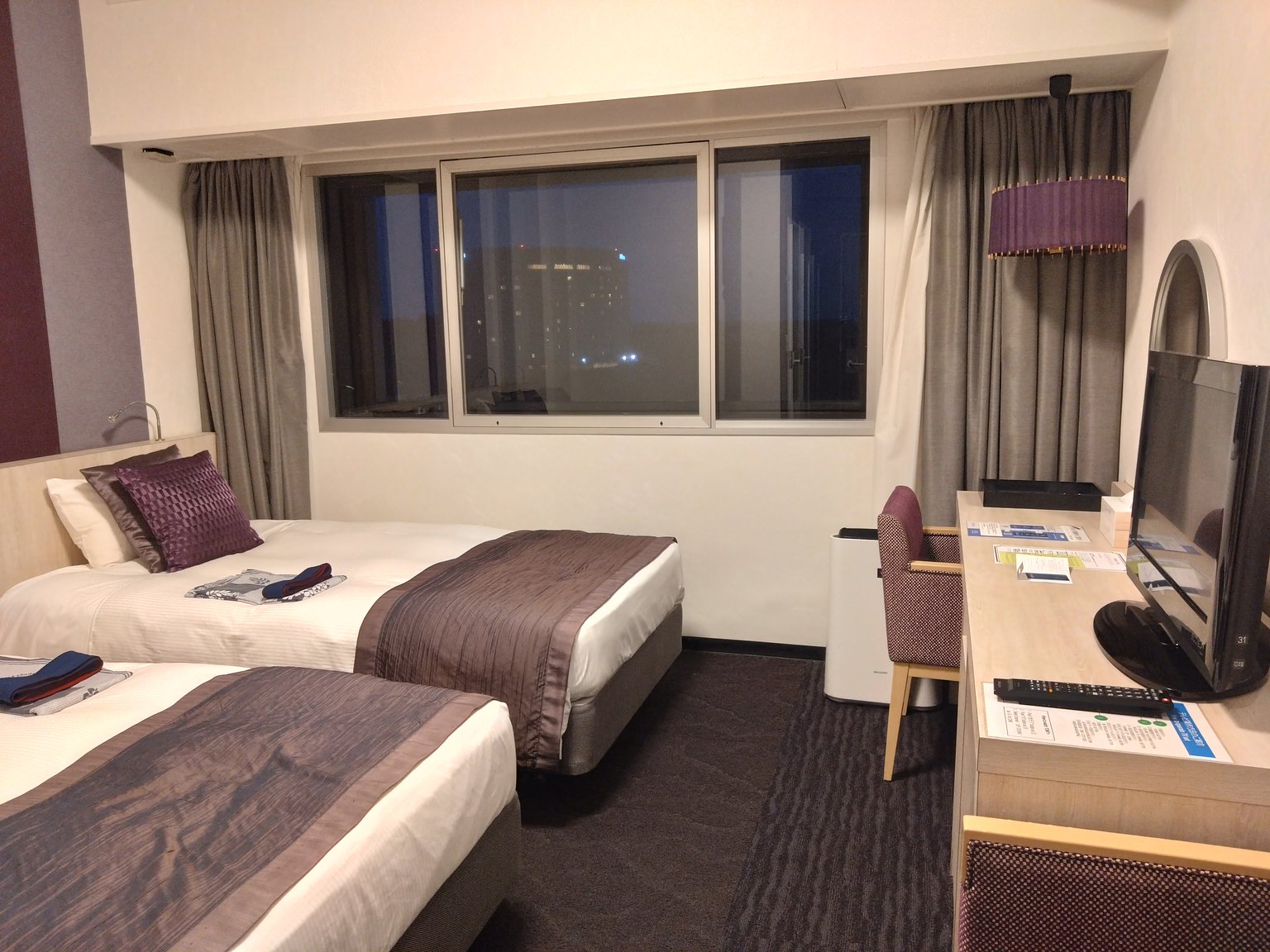 A Spacious Hotel Conveniently Accessible by Bus from Narita Station