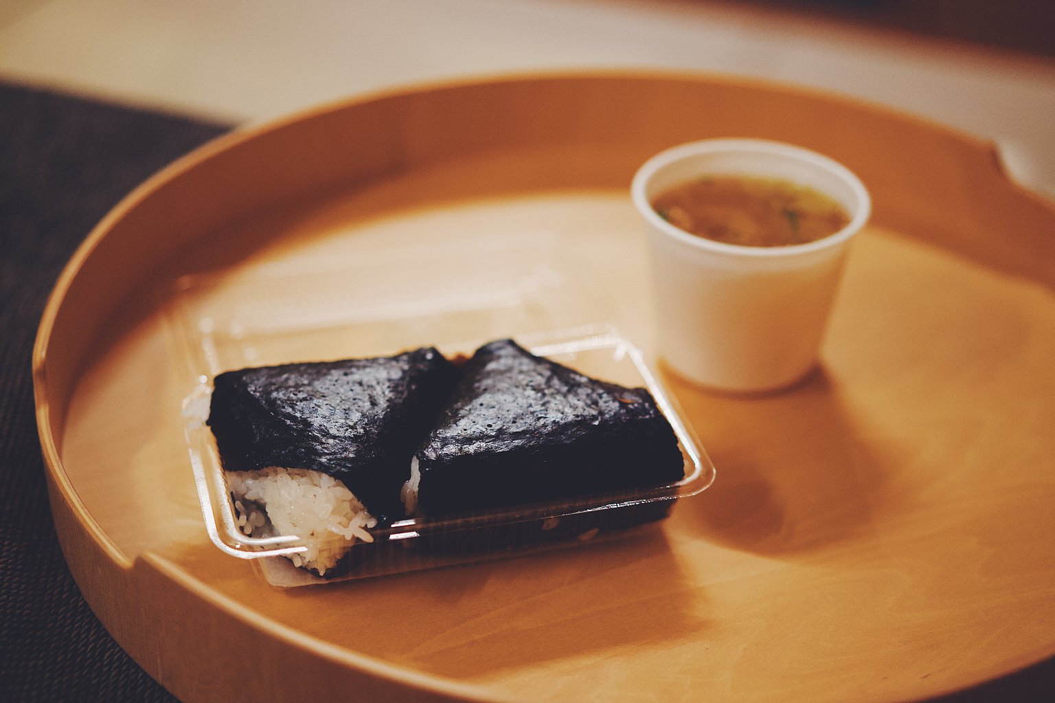 終於來到傳說中的飯糰店...！