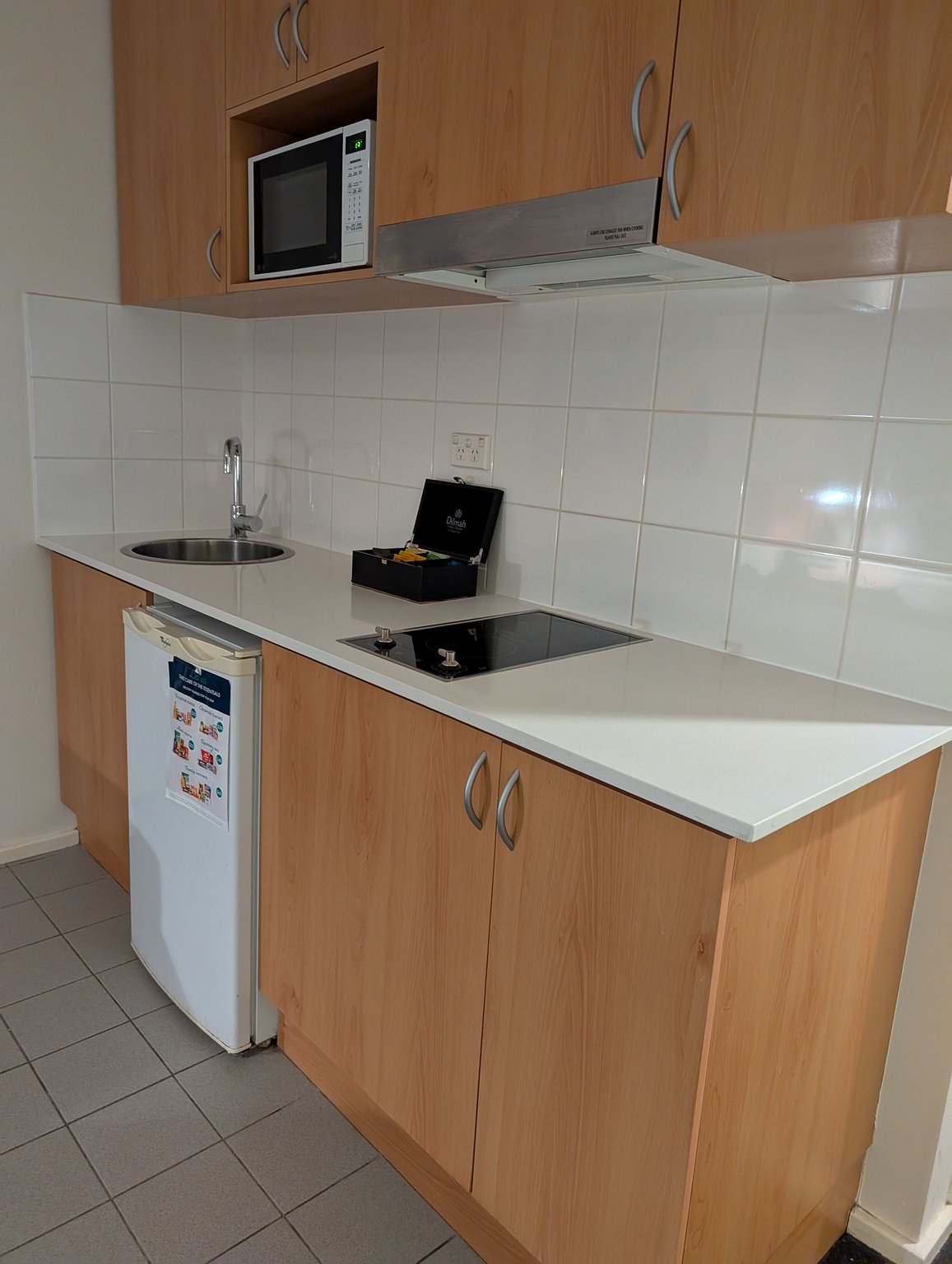 Convenient Location ● Kitchen, with Bathtub! A total of 14 nights with kids (extended stay)!