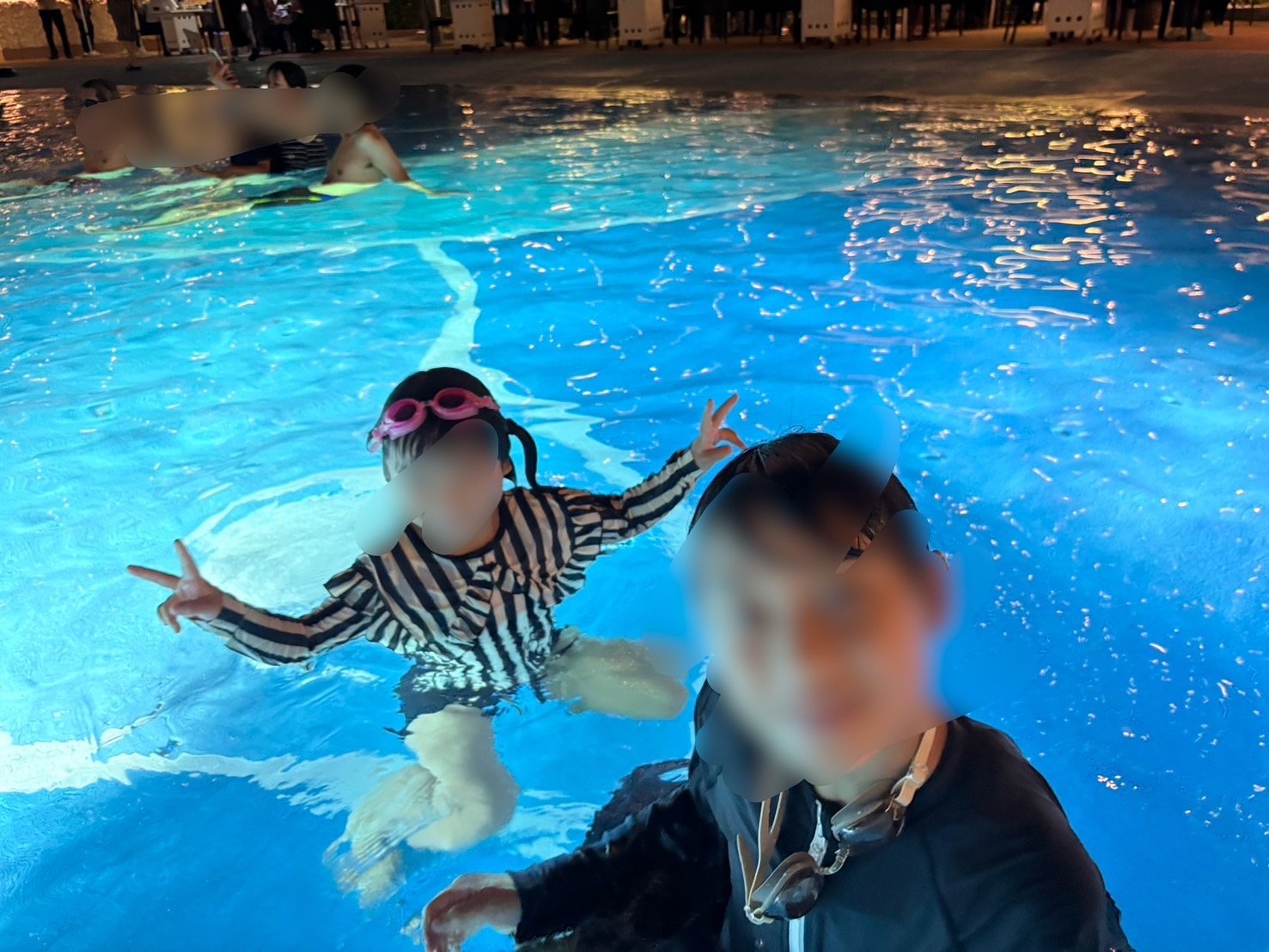 공항과 가까워 국제거리까지 도보로 접근 가능합니다!