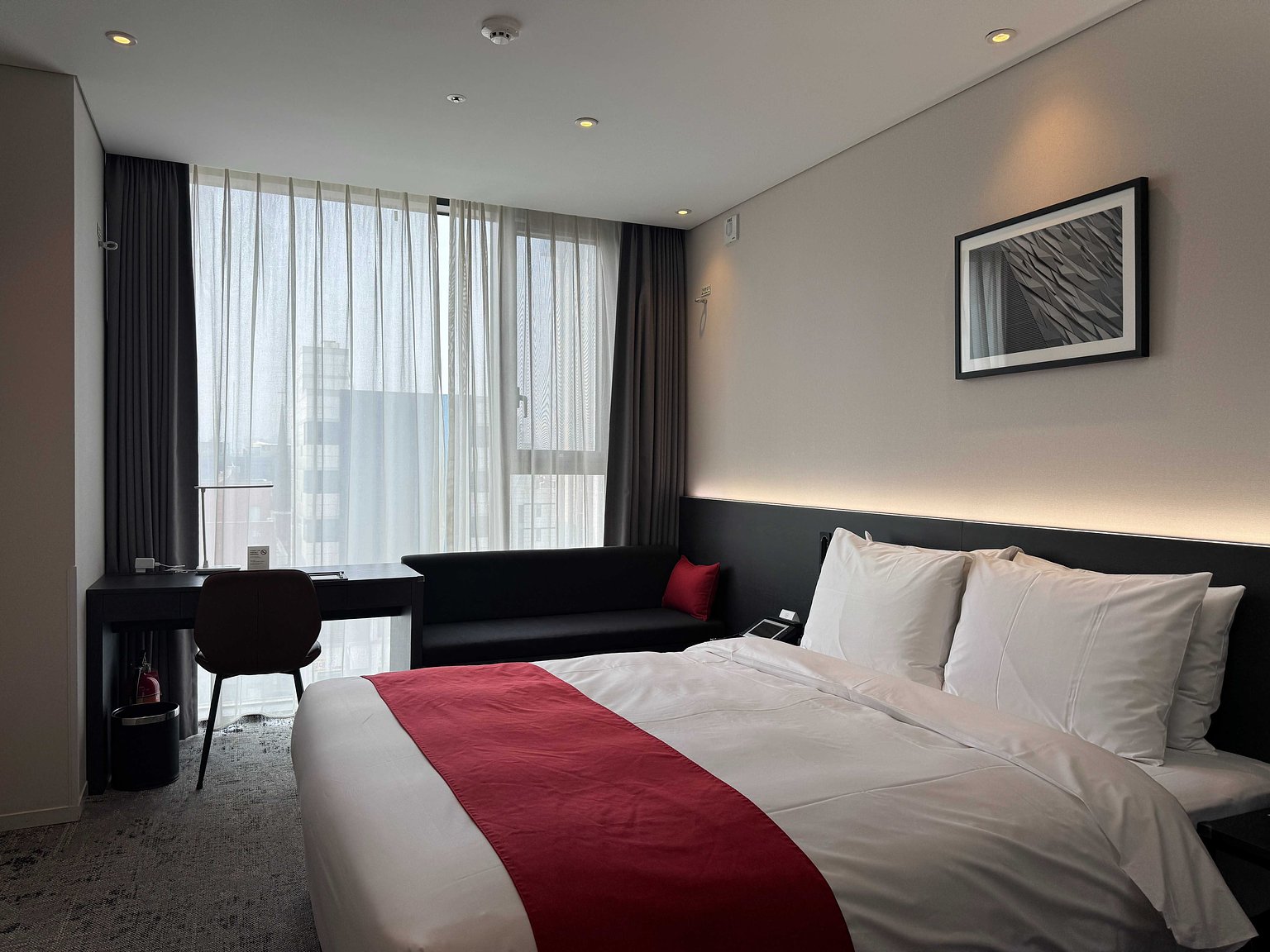 Stylish Hotel, Recommended Bar!