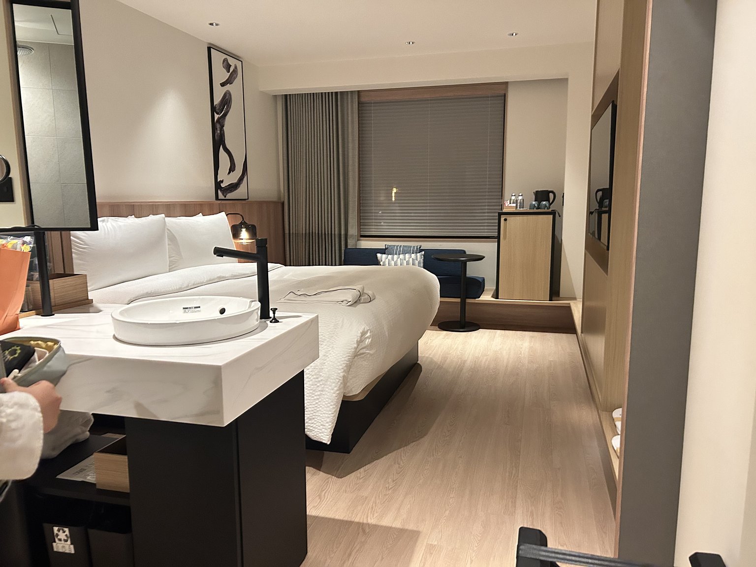 역 앞에 있는 아름다운 메리어트!