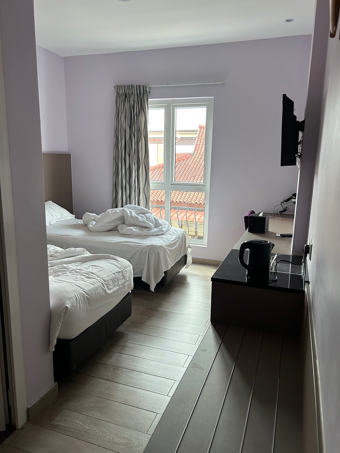 Great value! Hotel close to major attractions!