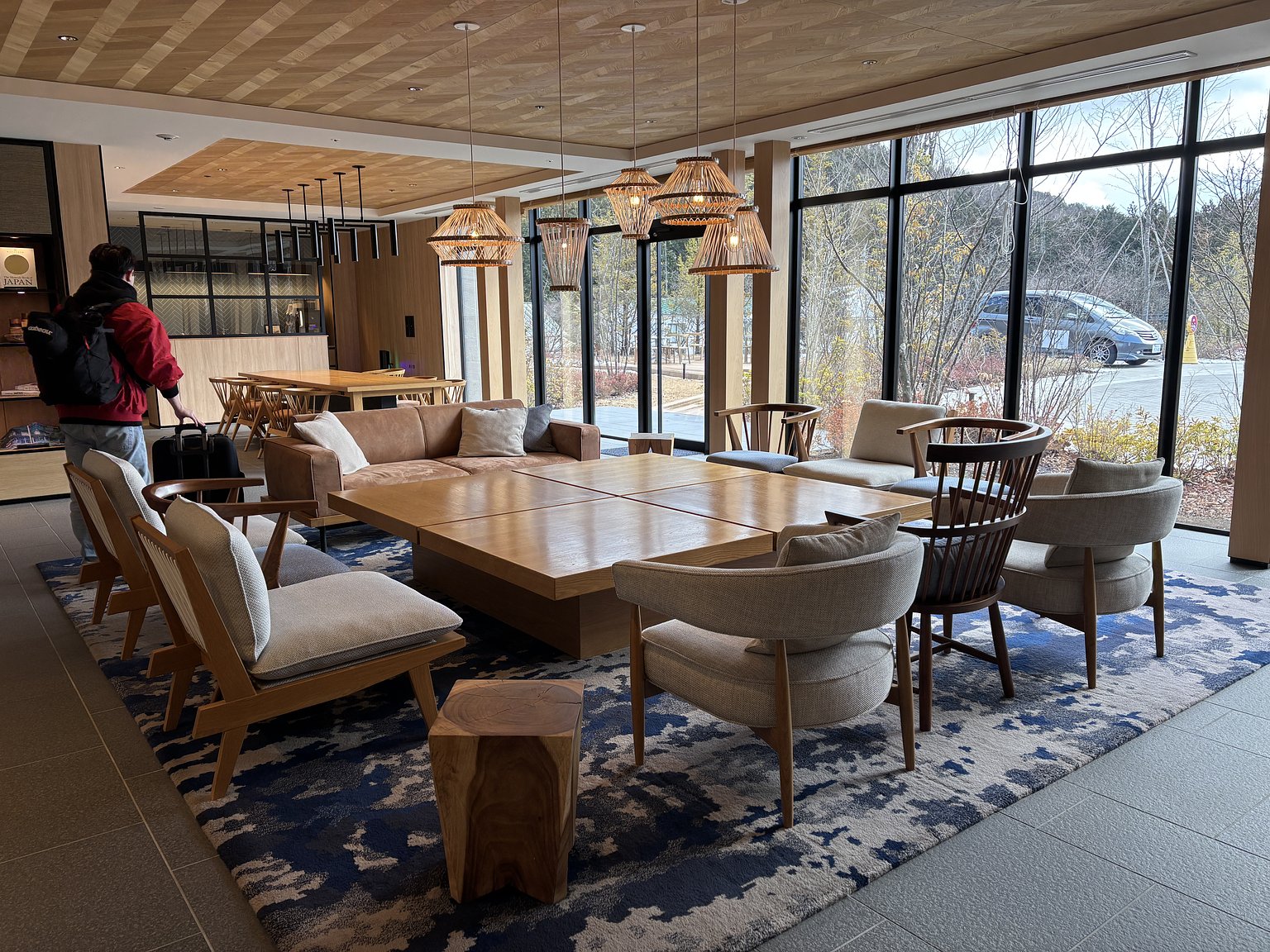 A Luxurious Hotel Experience with a Sense of Local Love